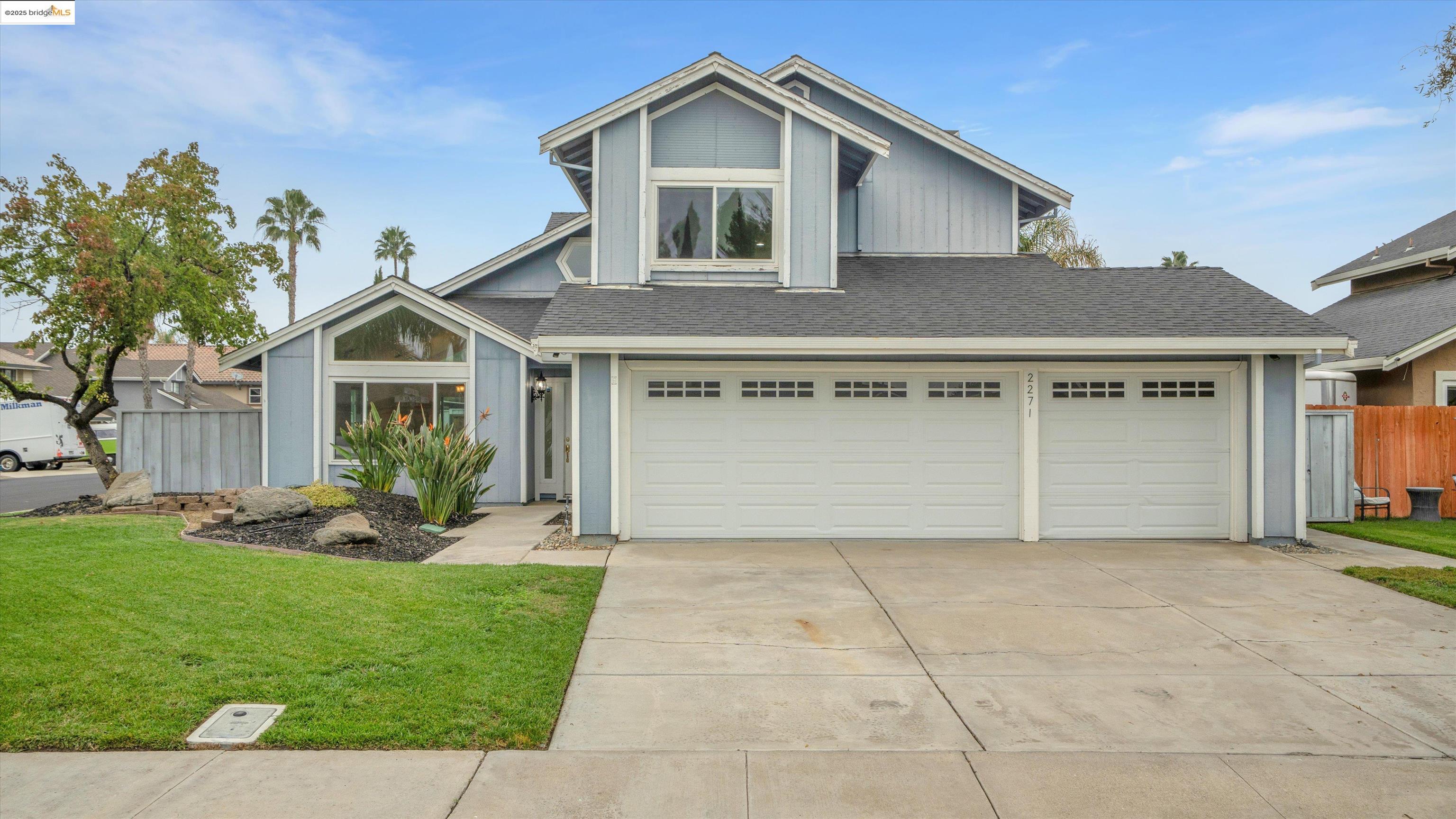 Detail Gallery Image 4 of 53 For 2271 Biscay Ct, Discovery Bay,  CA 94505 - 4 Beds | 2/1 Baths