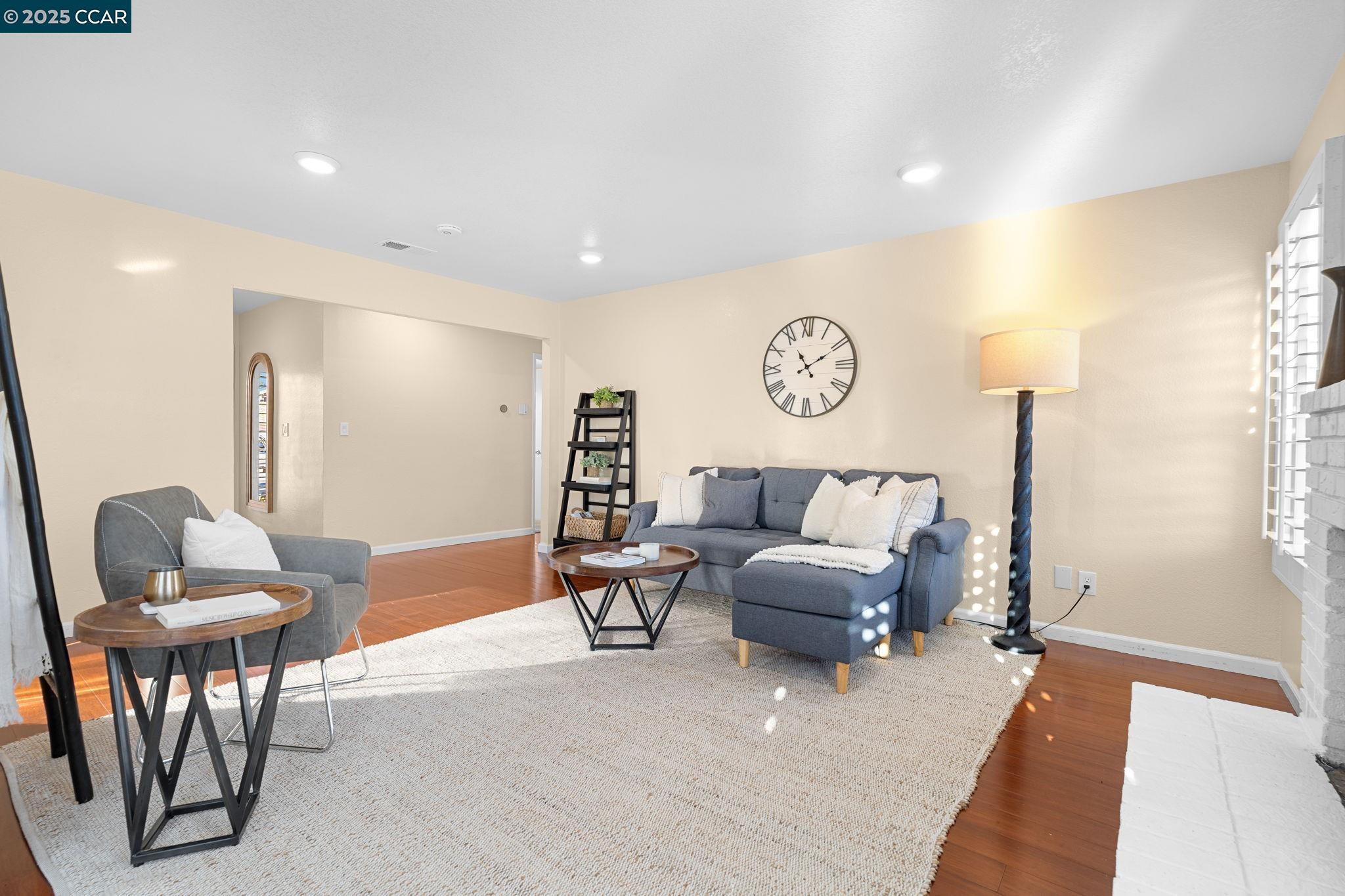 Detail Gallery Image 14 of 59 For 91 Mosswood Dr, Suisun City,  CA 94585 - 3 Beds | 2 Baths