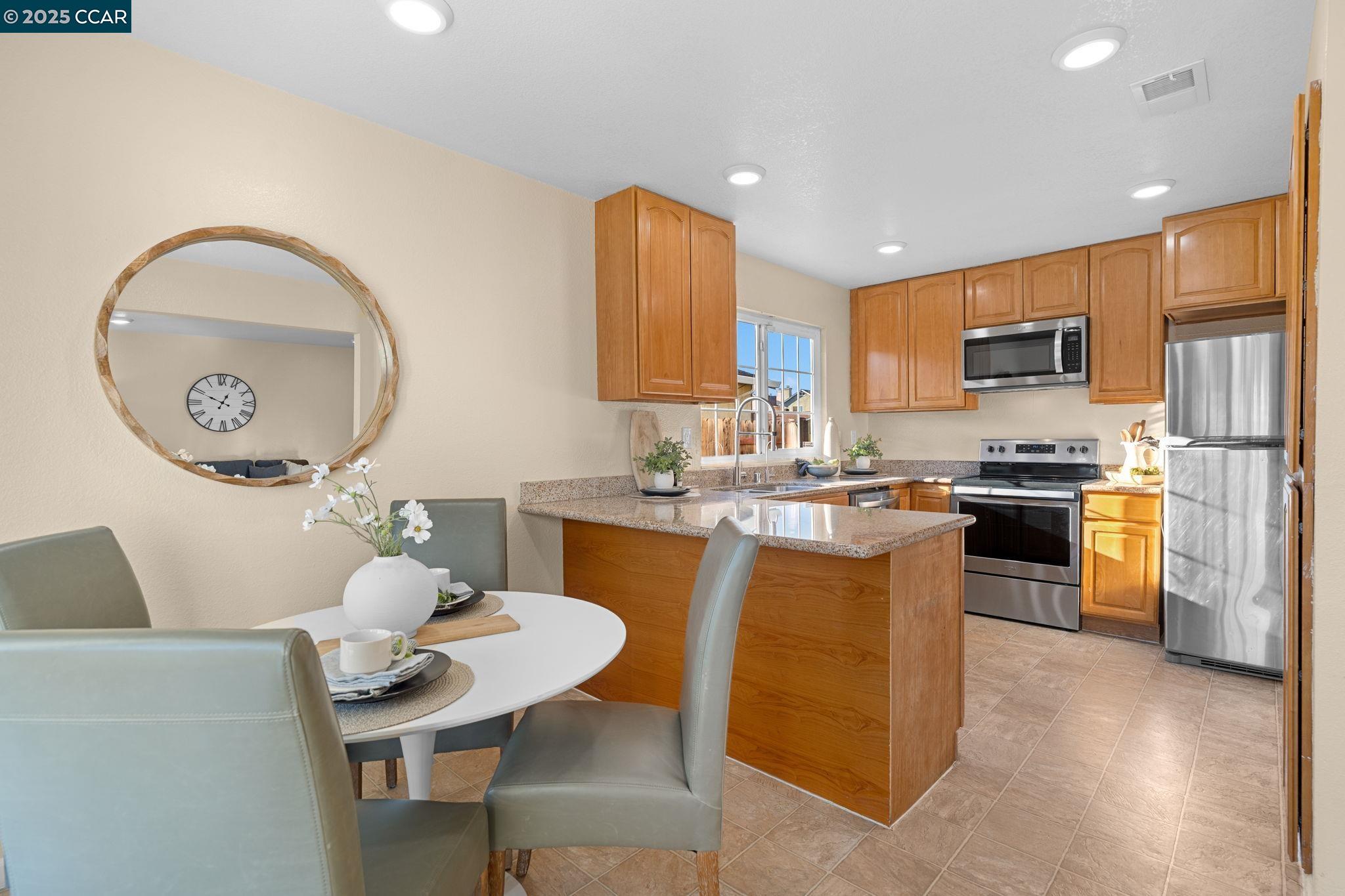 Detail Gallery Image 21 of 59 For 91 Mosswood Dr, Suisun City,  CA 94585 - 3 Beds | 2 Baths