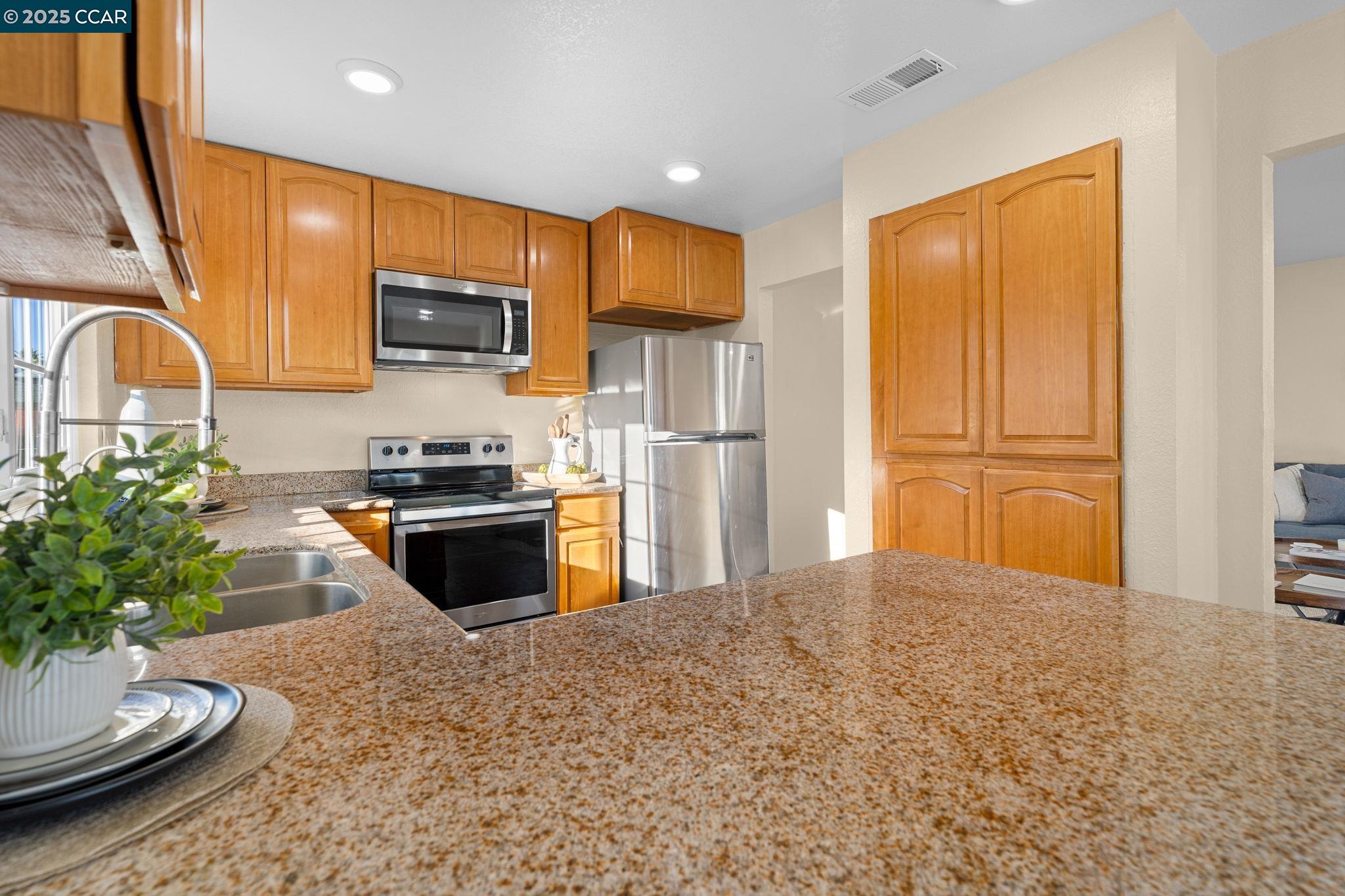Detail Gallery Image 25 of 59 For 91 Mosswood Dr, Suisun City,  CA 94585 - 3 Beds | 2 Baths