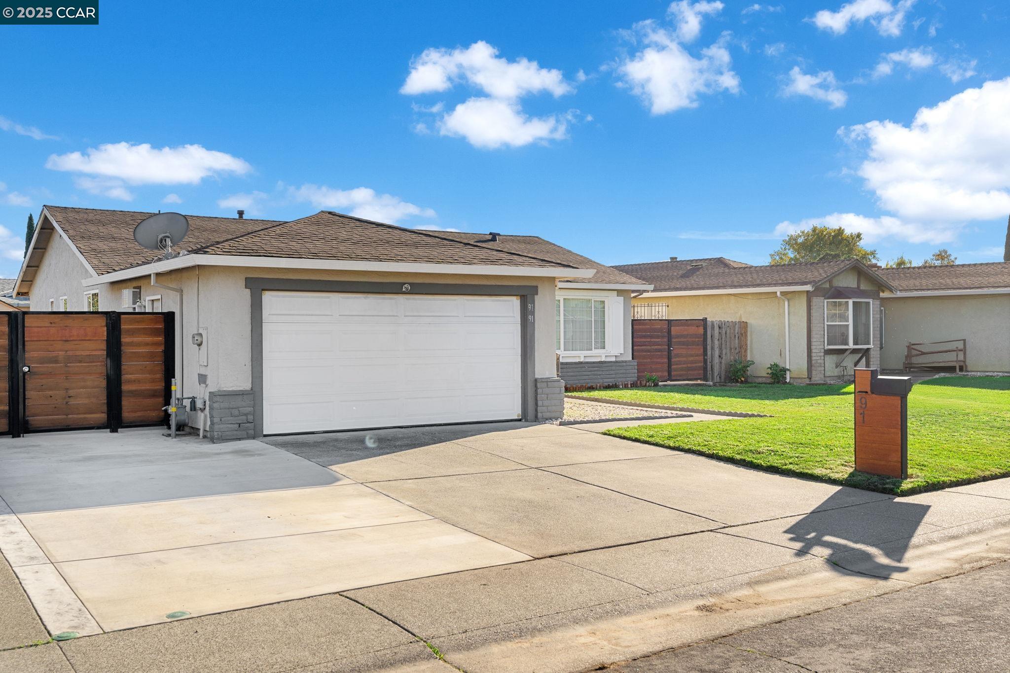 Detail Gallery Image 4 of 59 For 91 Mosswood Dr, Suisun City,  CA 94585 - 3 Beds | 2 Baths