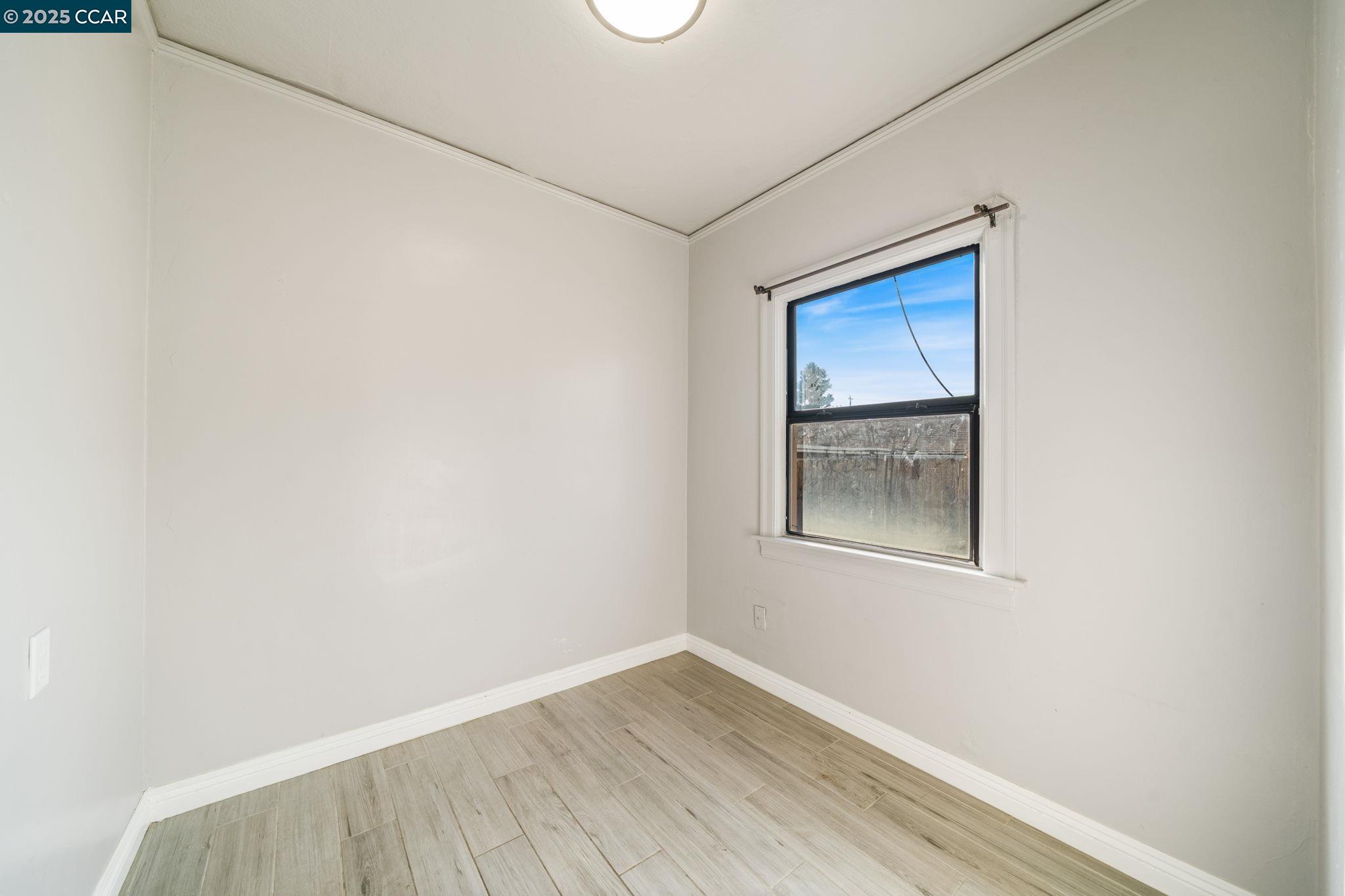 Detail Gallery Image 17 of 27 For 2380 107th Avenue, Oakland,  CA 94603 - 3 Beds | 2 Baths