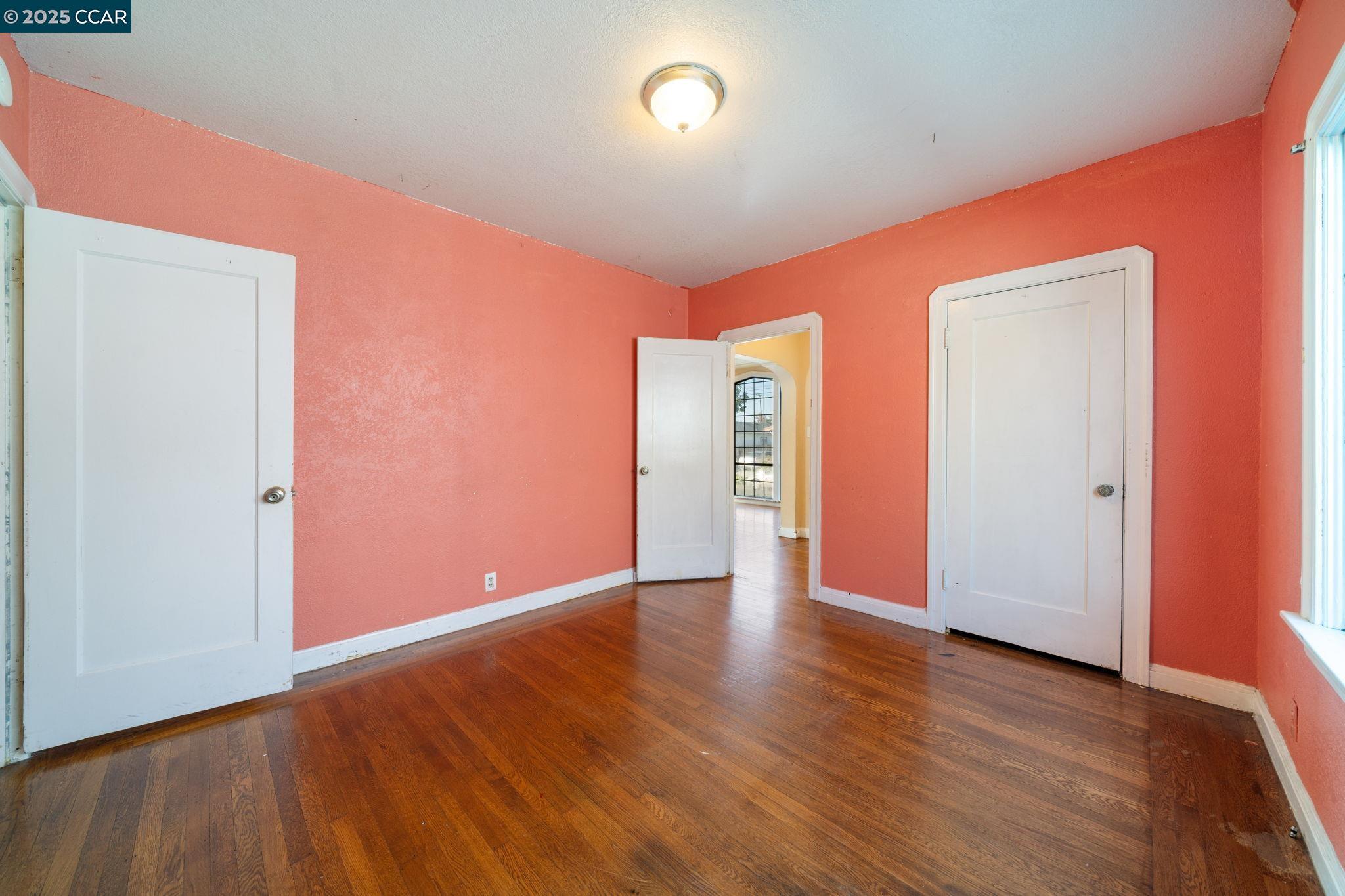 Detail Gallery Image 6 of 27 For 2380 107th Avenue, Oakland,  CA 94603 - 3 Beds | 2 Baths