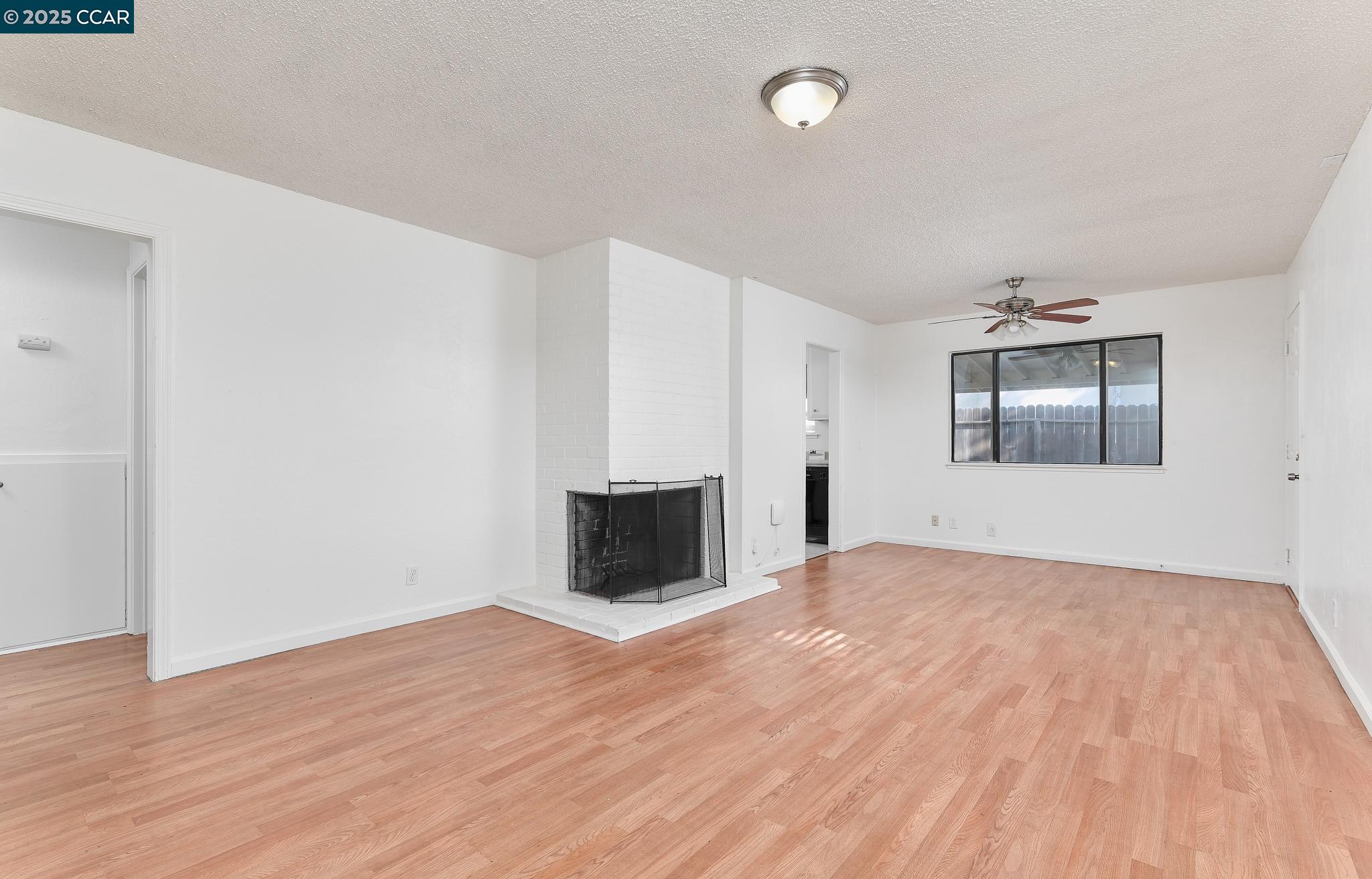 Detail Gallery Image 6 of 18 For 4413 Brandt Way, North Highlands,  CA 95660 - 3 Beds | 1 Baths