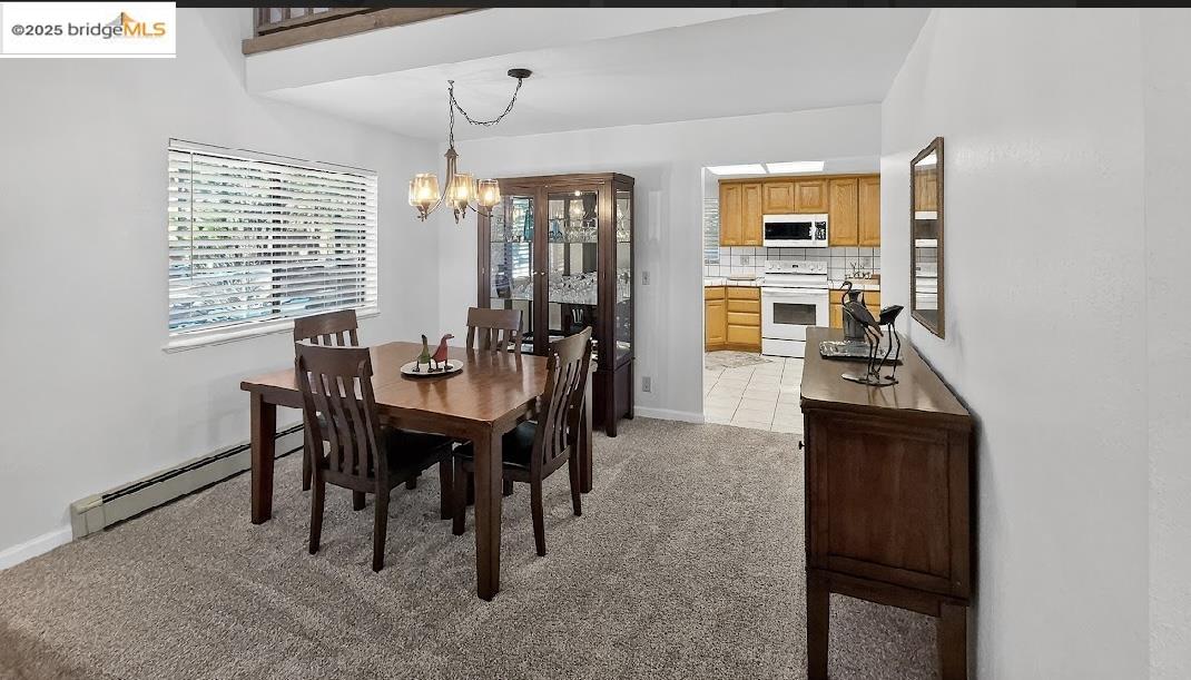 Detail Gallery Image 9 of 49 For 2524 Cattlemans Trl, South Lake Tahoe,  CA 96150 - 3 Beds | 3 Baths