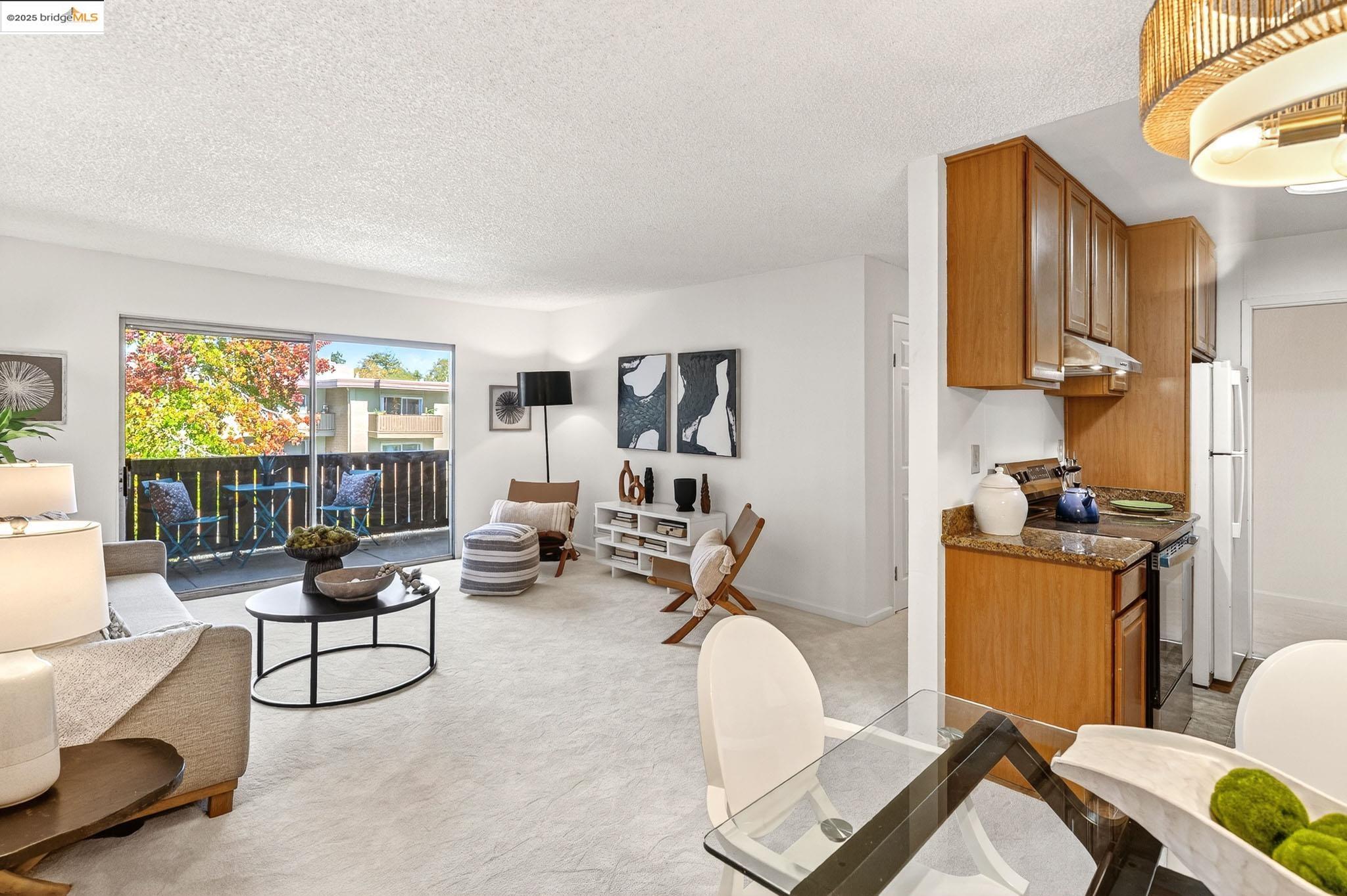 Photo #12: 41118173 Listing: Photo #12