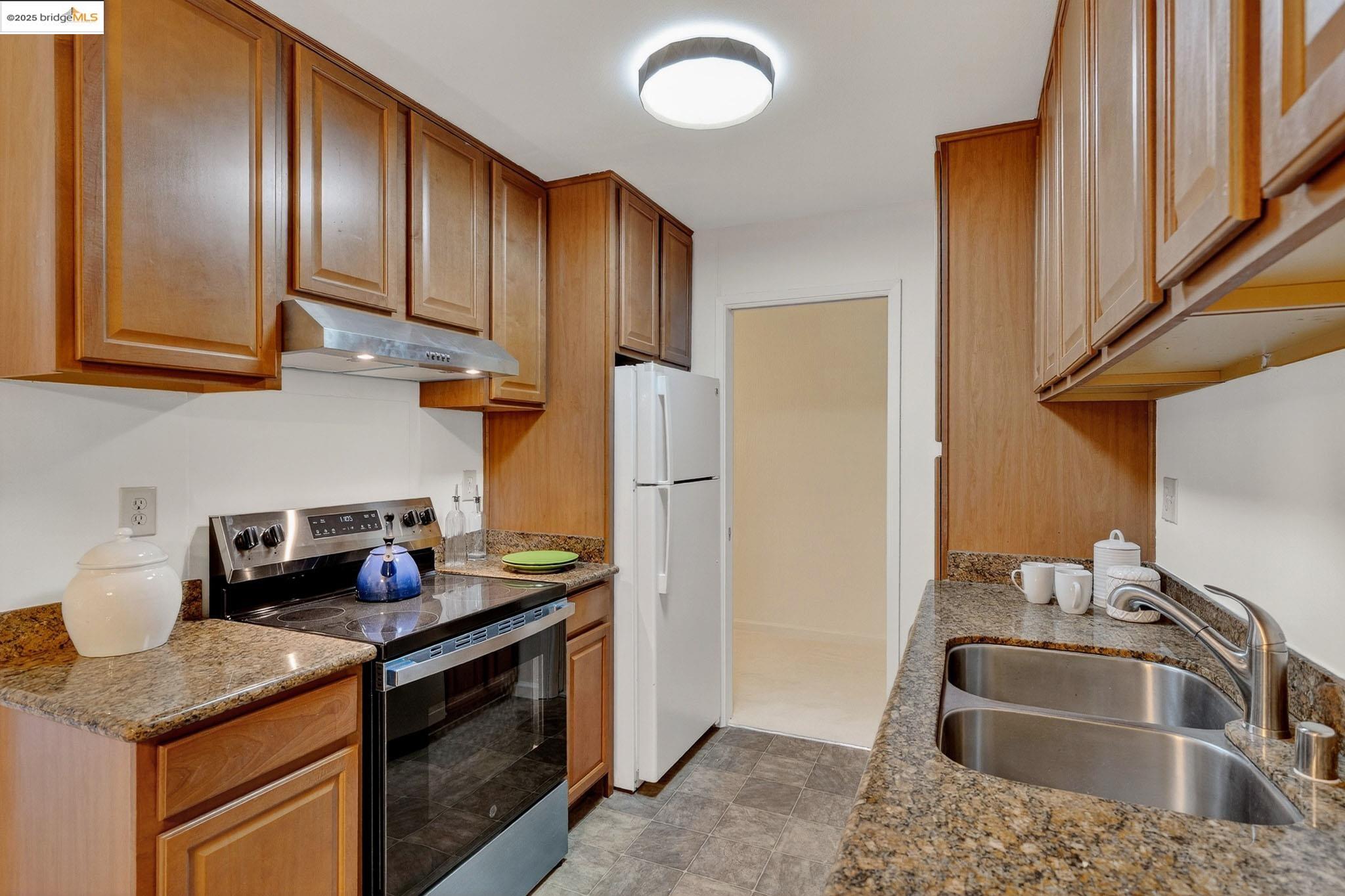 Photo #14: 41118173 Listing: Photo #14