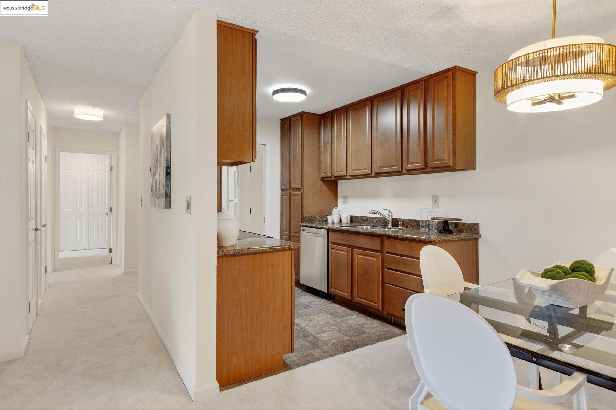 Photo #17: 41118173 Listing: Photo #17