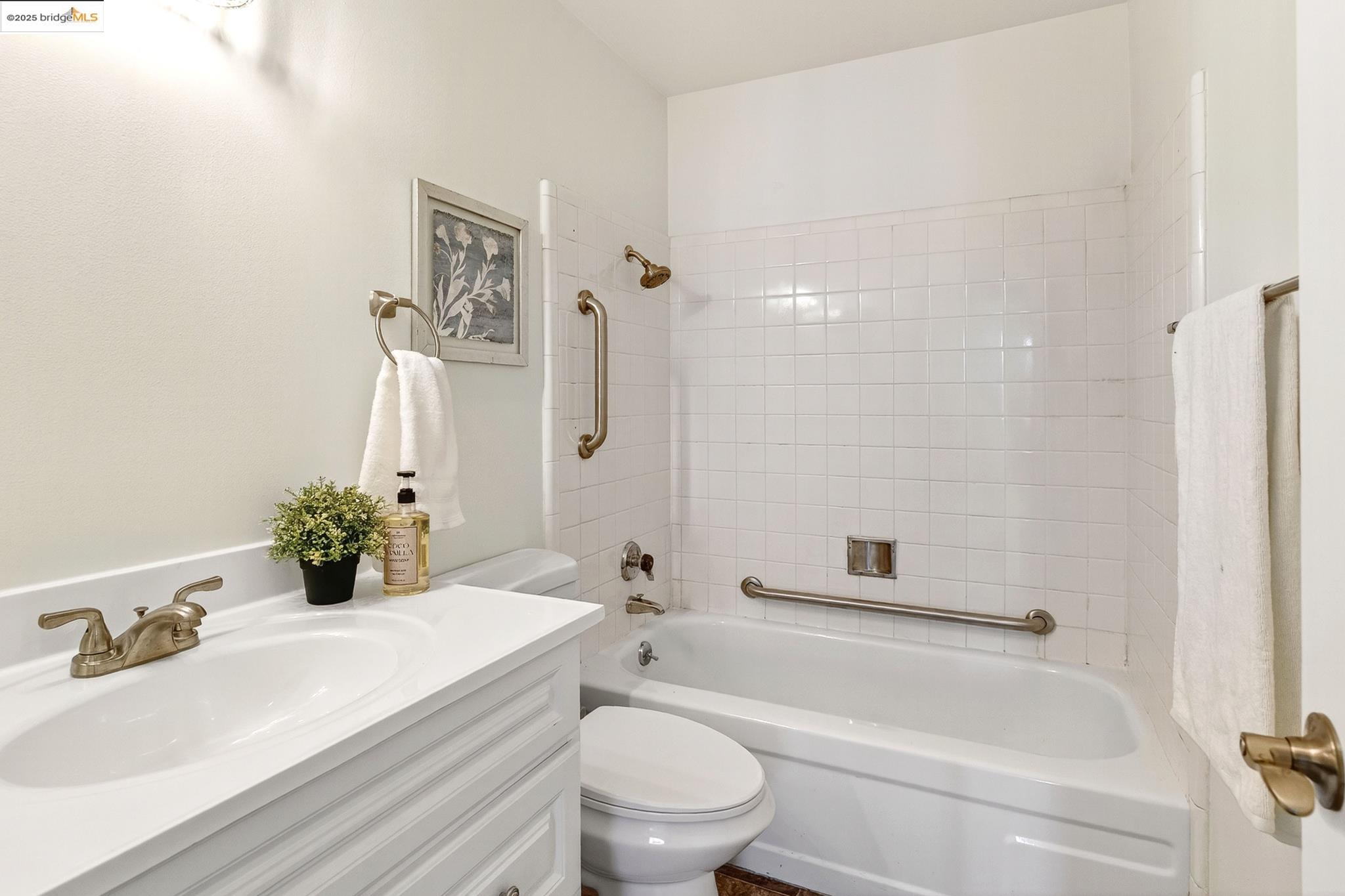 Photo #26: 41118173 Listing: Photo #26