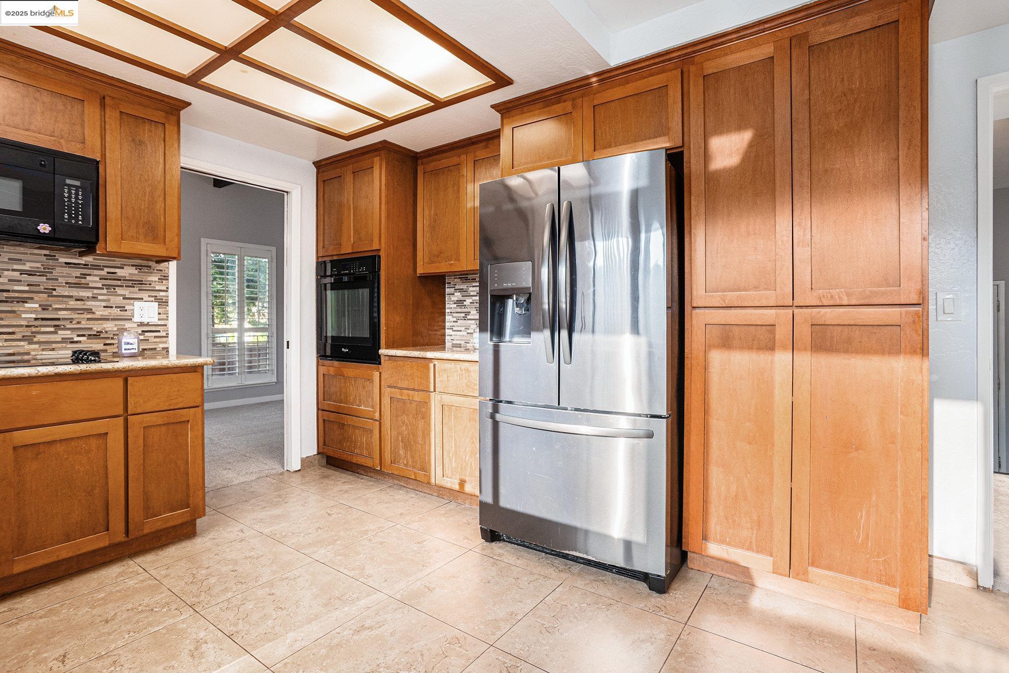 Detail Gallery Image 13 of 29 For 1718 Yellowstone Dr, Antioch,  CA 94509 - 4 Beds | 3 Baths