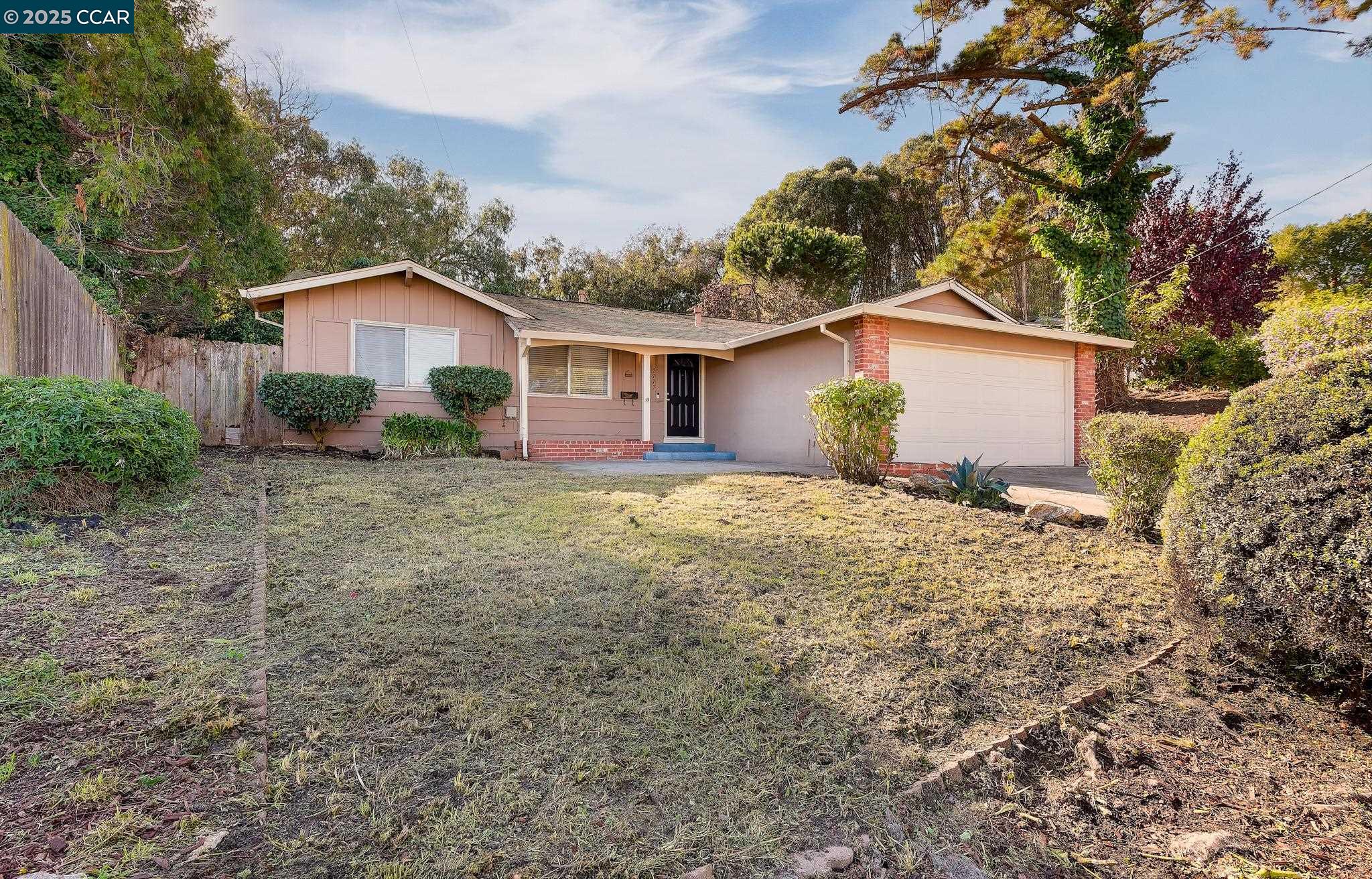 Front Image Thumbnail for CC41118179