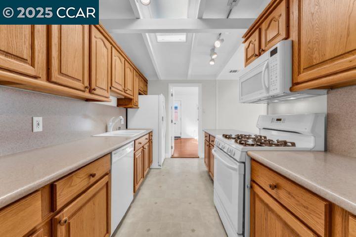 Detail Gallery Image 14 of 32 For 104 Los Altos Pl, American Canyon,  CA 94503 - 3 Beds | 1 Baths