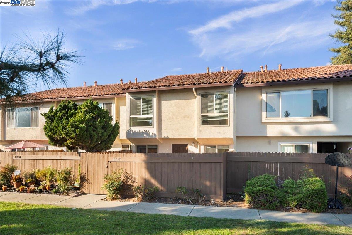 Photo #1: 41118181 Listing: Photo #1