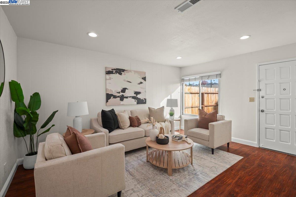 Photo #7: 41118181 Listing: Photo #7