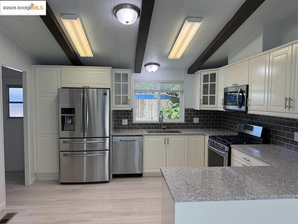 Detail Gallery Image 4 of 8 For 841 W Brannan Island Rd #3,  Isleton,  CA 94641 - 2 Beds | 2 Baths