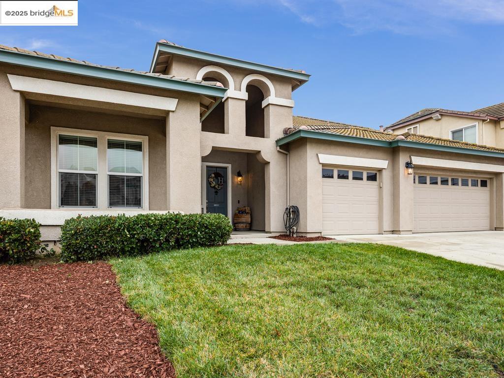 Detail Gallery Image 2 of 51 For 10 Da Vinci Ct, Oakley,  CA 94561 - 4 Beds | 3 Baths
