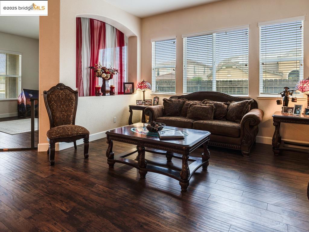 Detail Gallery Image 12 of 51 For 10 Da Vinci Ct, Oakley,  CA 94561 - 4 Beds | 3 Baths