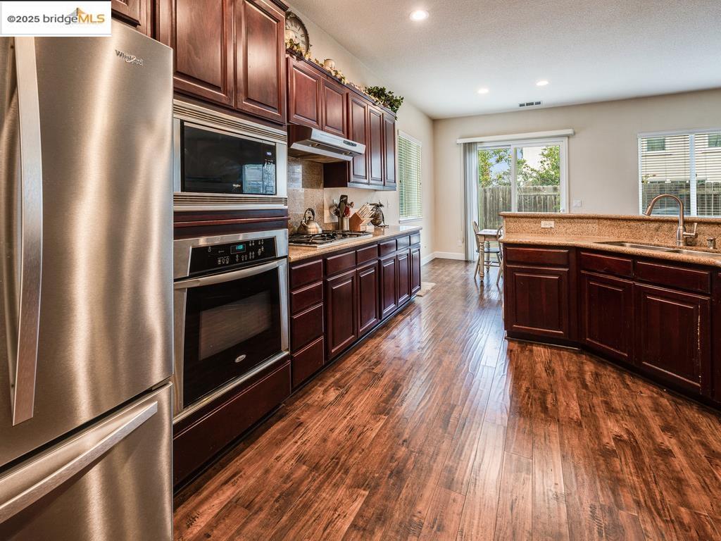 Detail Gallery Image 19 of 51 For 10 Da Vinci Ct, Oakley,  CA 94561 - 4 Beds | 3 Baths