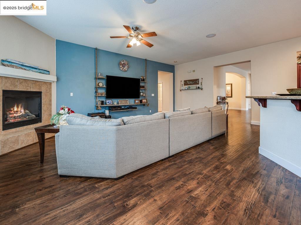 Detail Gallery Image 21 of 51 For 10 Da Vinci Ct, Oakley,  CA 94561 - 4 Beds | 3 Baths