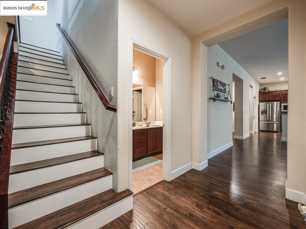 Detail Gallery Image 24 of 51 For 10 Da Vinci Ct, Oakley,  CA 94561 - 4 Beds | 3 Baths