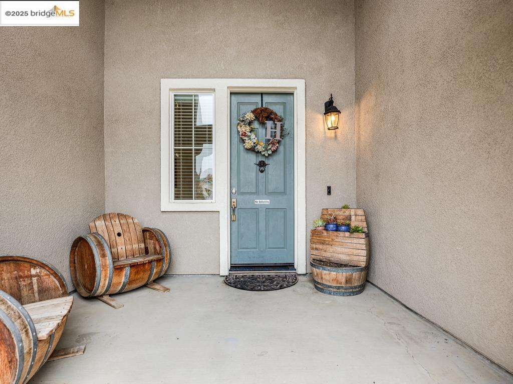 Detail Gallery Image 4 of 51 For 10 Da Vinci Ct, Oakley,  CA 94561 - 4 Beds | 3 Baths