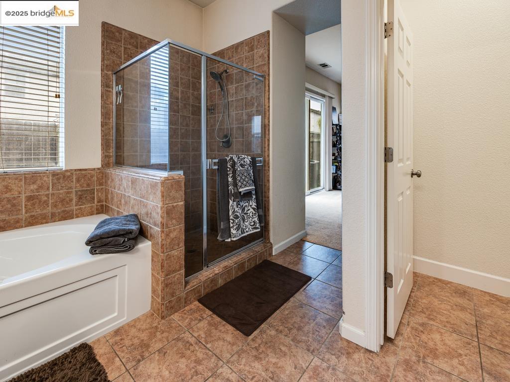 Detail Gallery Image 34 of 51 For 10 Da Vinci Ct, Oakley,  CA 94561 - 4 Beds | 3 Baths