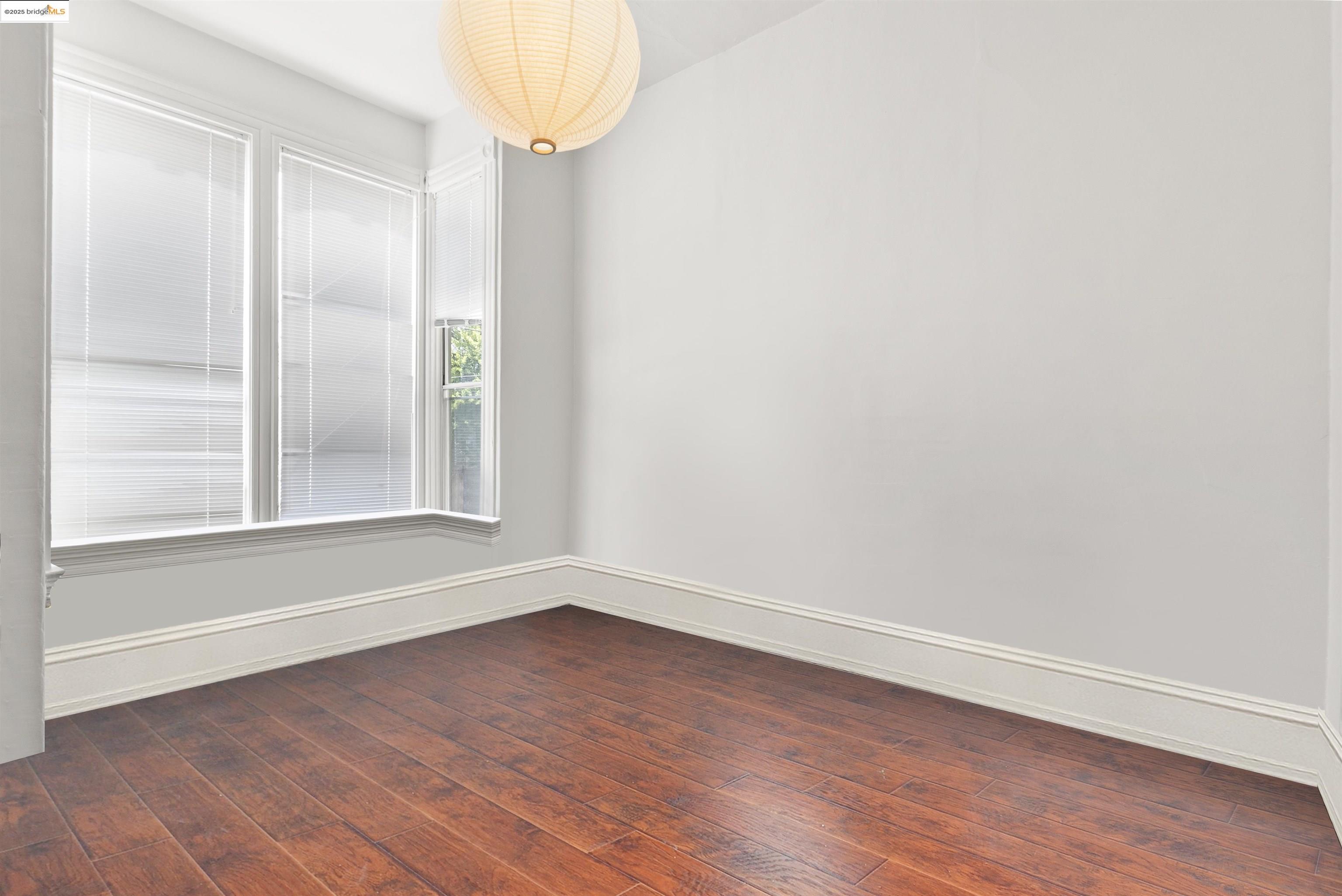 Detail Gallery Image 13 of 21 For 1432 12th St, Oakland,  CA 94607 - – Beds | – Baths