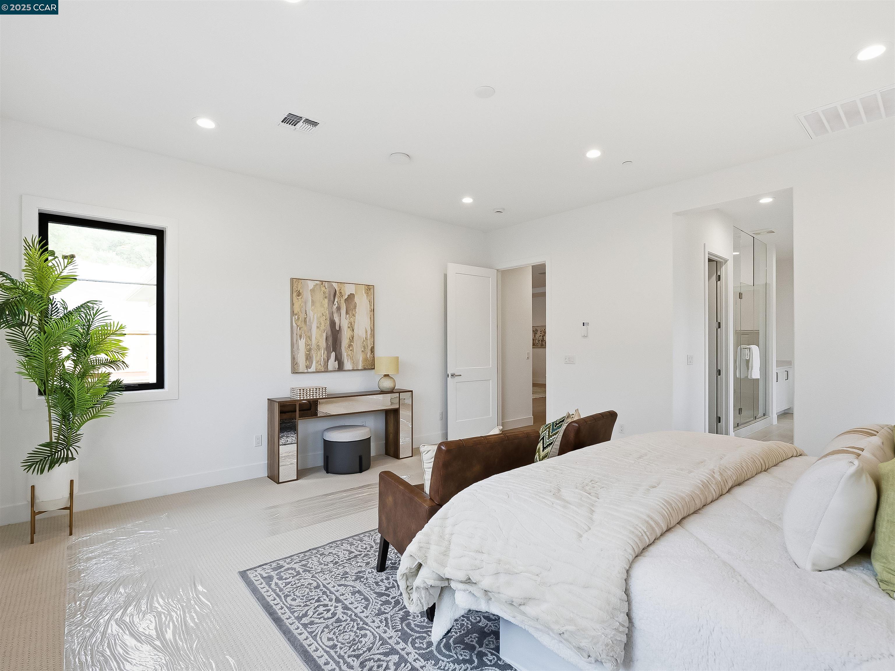 Detail Gallery Image 11 of 26 For 18612 Corte Obispo, Morgan Hill,  CA 95037 - 4 Beds | 4/1 Baths