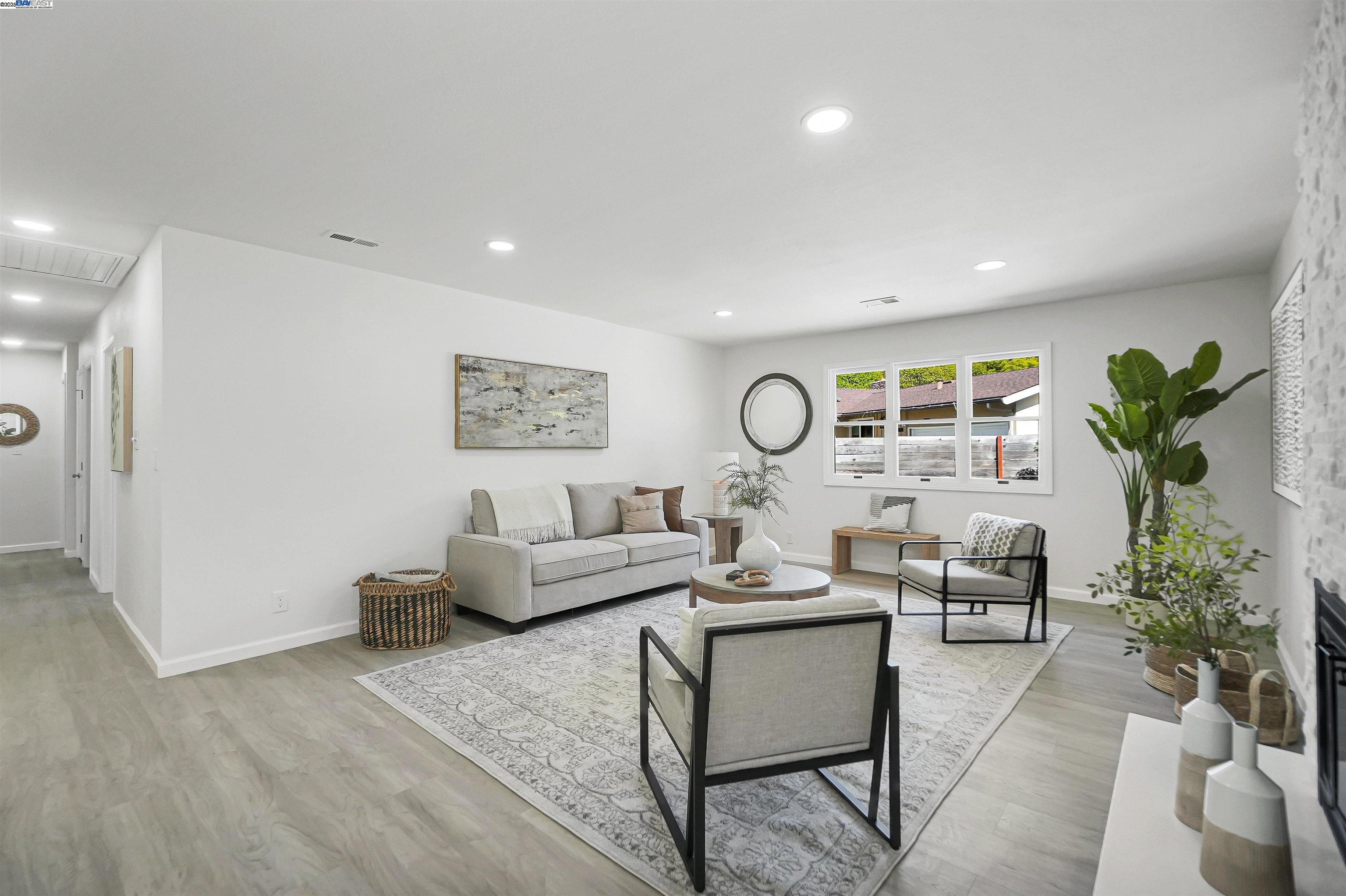 Detail Gallery Image 21 of 59 For 1662 Dorchester Pl, Concord,  CA 94519 - 4 Beds | 3 Baths