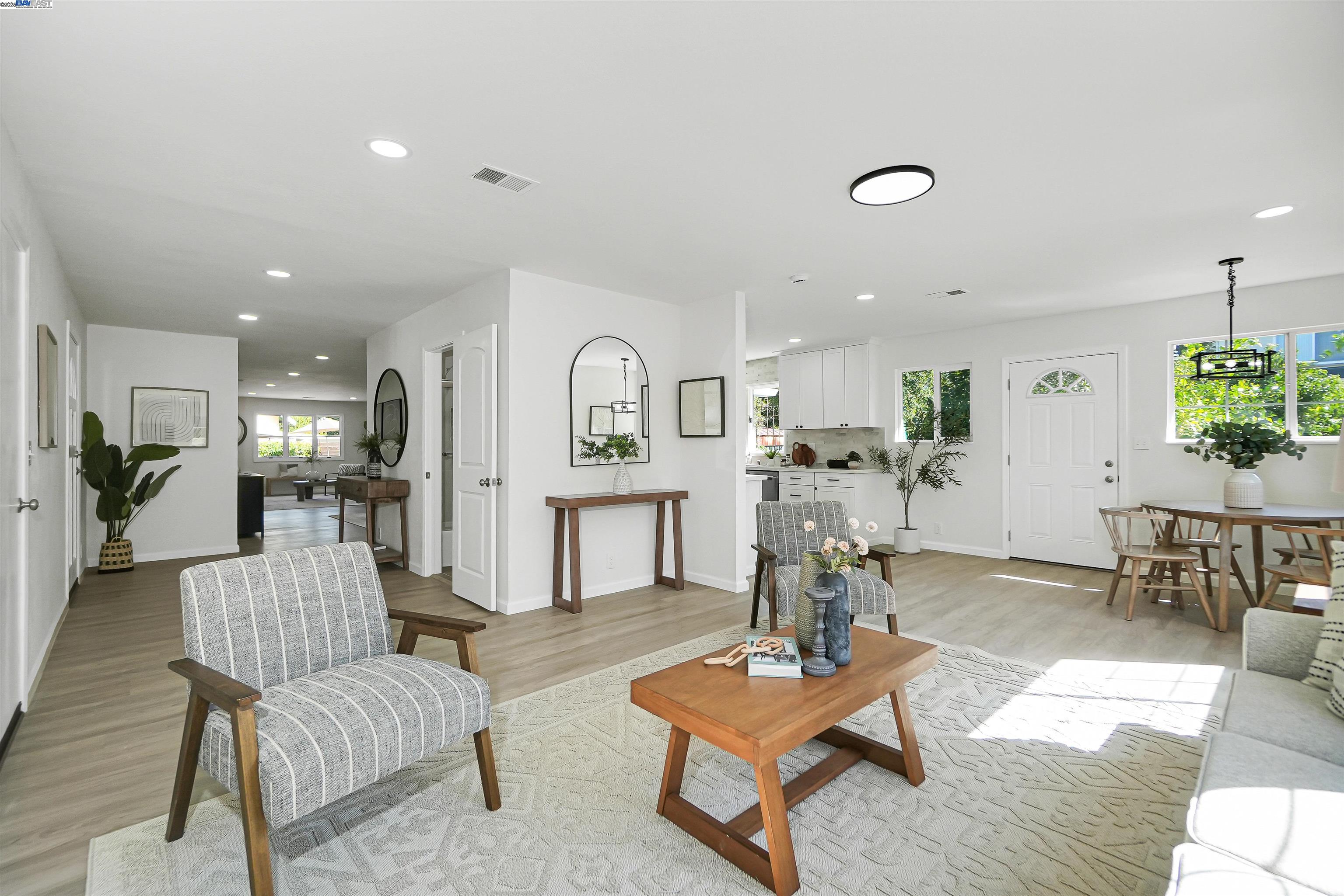 Detail Gallery Image 31 of 59 For 1662 Dorchester Pl, Concord,  CA 94519 - 4 Beds | 3 Baths