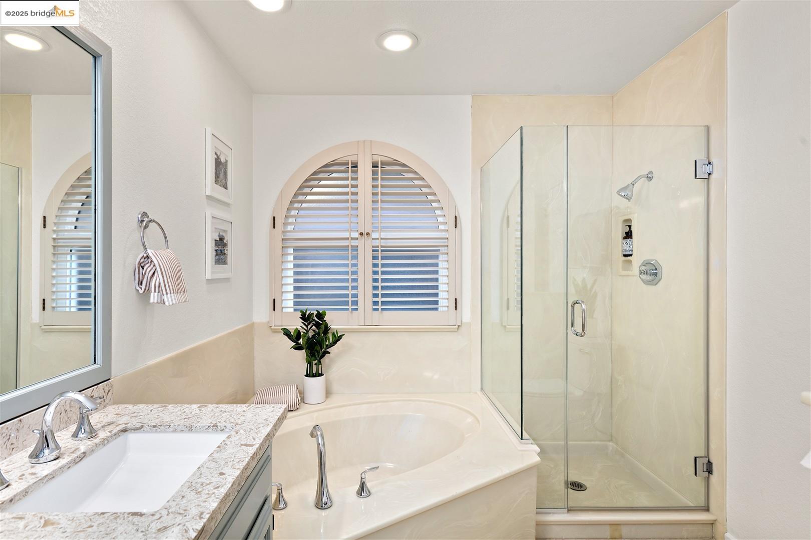 Detail Gallery Image 27 of 57 For 18020 Center St, Castro Valley,  CA 94546 - 3 Beds | 2 Baths