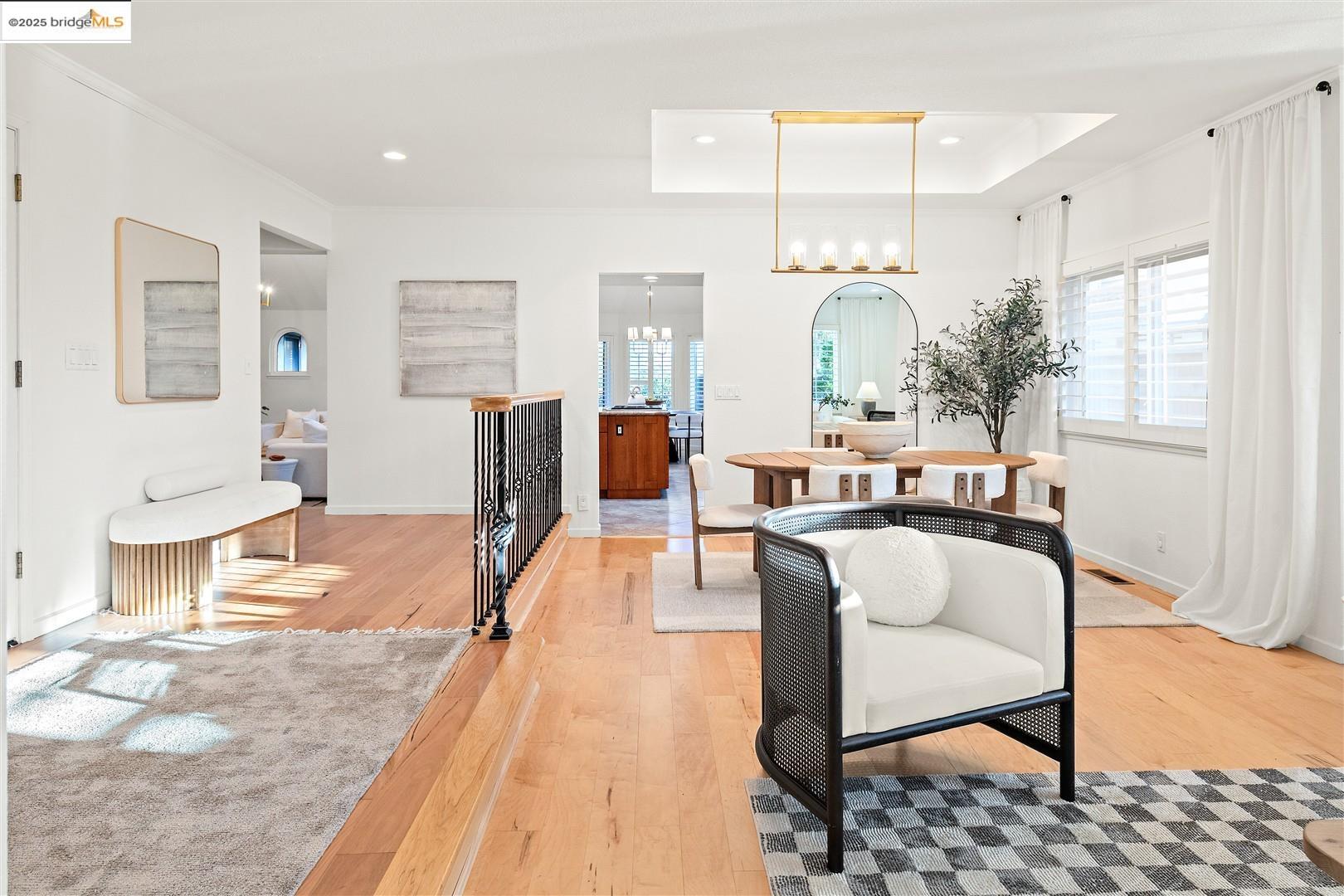 Detail Gallery Image 6 of 57 For 18020 Center St, Castro Valley,  CA 94546 - 3 Beds | 2 Baths