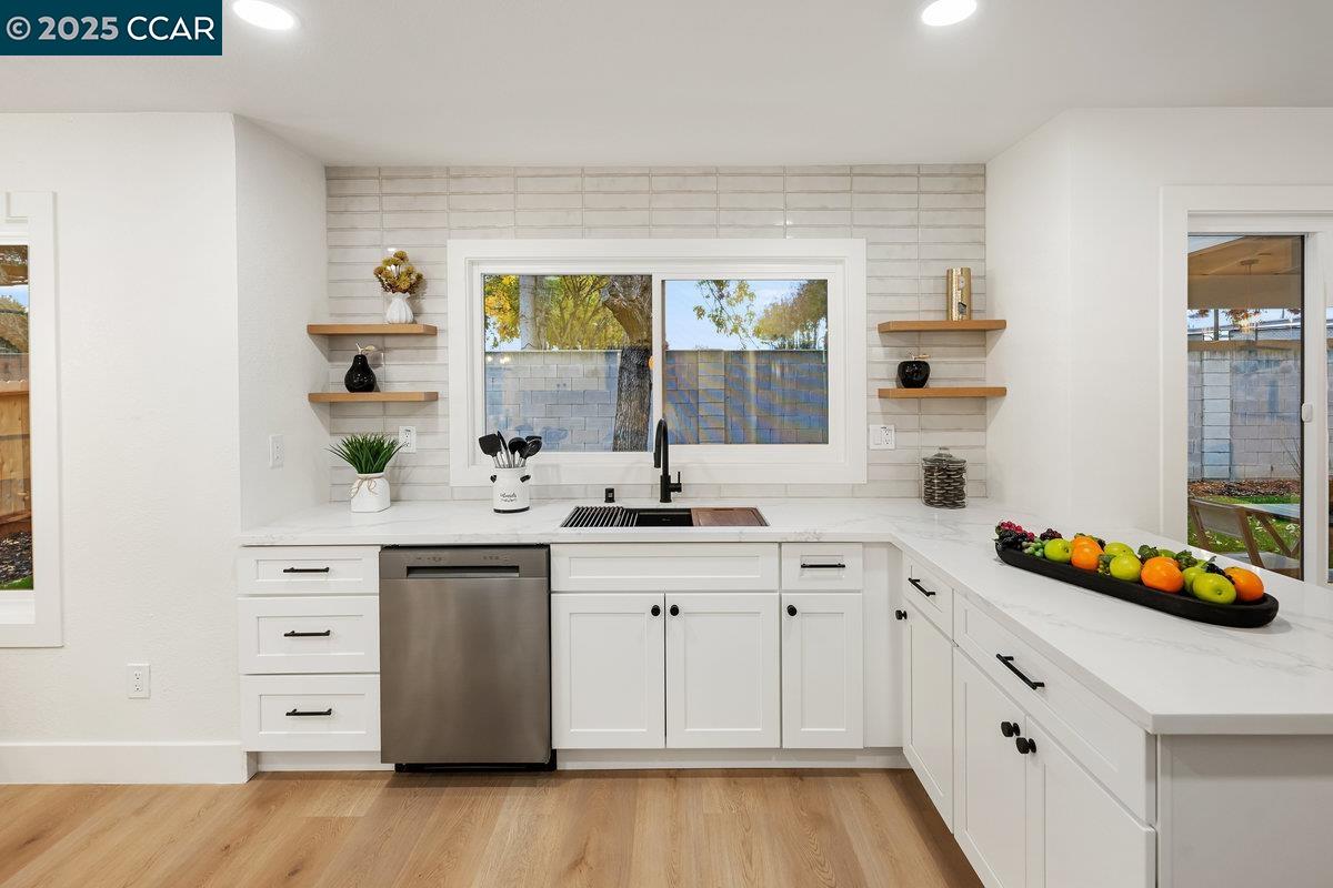 Detail Gallery Image 12 of 36 For 630 Tennis Ln, Tracy,  CA 95376 - 4 Beds | 2/1 Baths