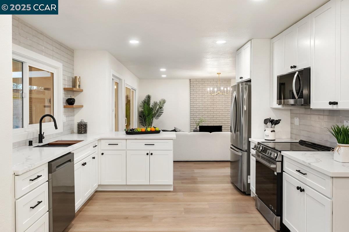 Detail Gallery Image 10 of 36 For 630 Tennis Ln, Tracy,  CA 95376 - 4 Beds | 2/1 Baths