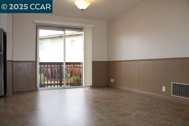 Detail Gallery Image 11 of 33 For 6775 Kenilworth Ave, El Cerrito,  CA 94530 - 2 Beds | 2/1 Baths