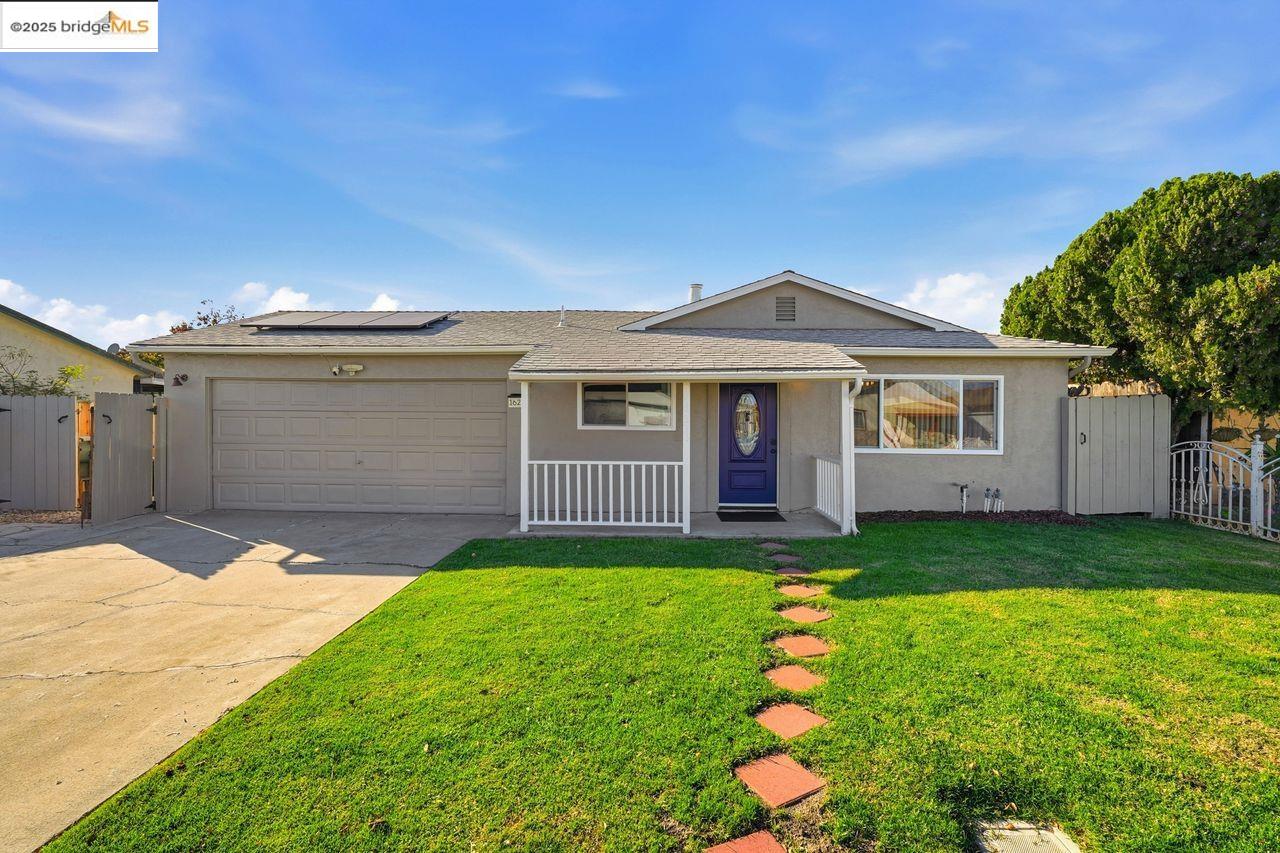 Detail Gallery Image 1 of 29 For 16235 Suzie Q Lane, Lathrop,  CA 95330 - 3 Beds | 2 Baths