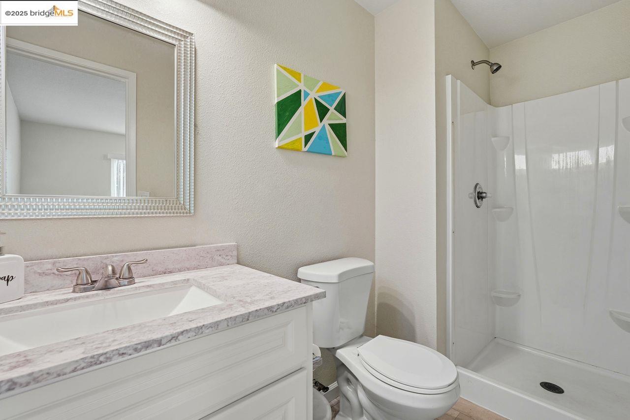 Detail Gallery Image 18 of 29 For 16235 Suzie Q Lane, Lathrop,  CA 95330 - 3 Beds | 2 Baths