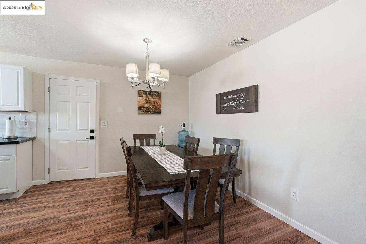 Detail Gallery Image 10 of 29 For 16235 Suzie Q Lane, Lathrop,  CA 95330 - 3 Beds | 2 Baths