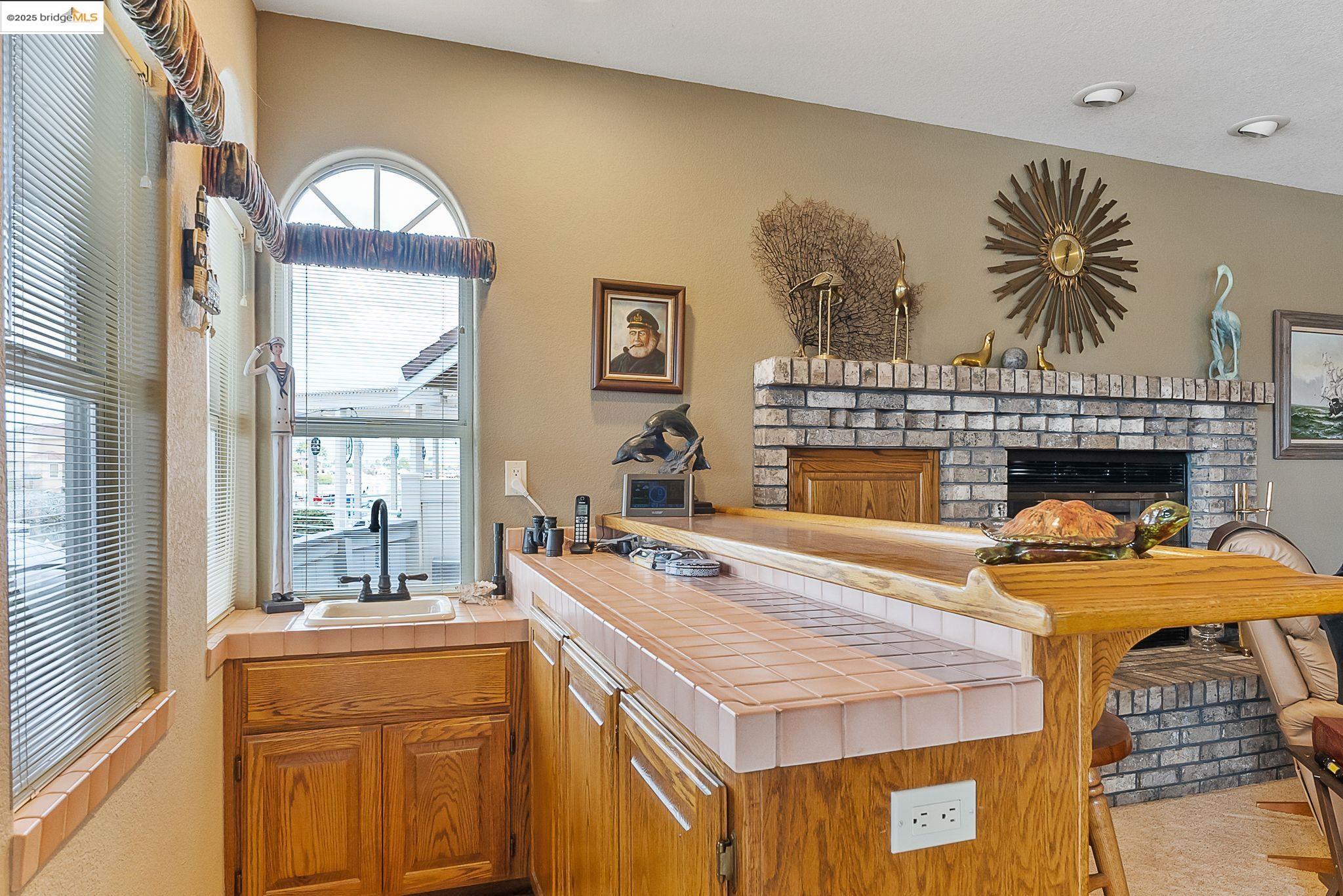 Detail Gallery Image 14 of 41 For 4210 Driftwood Pl, Discovery Bay,  CA 94505 - 4 Beds | 3 Baths