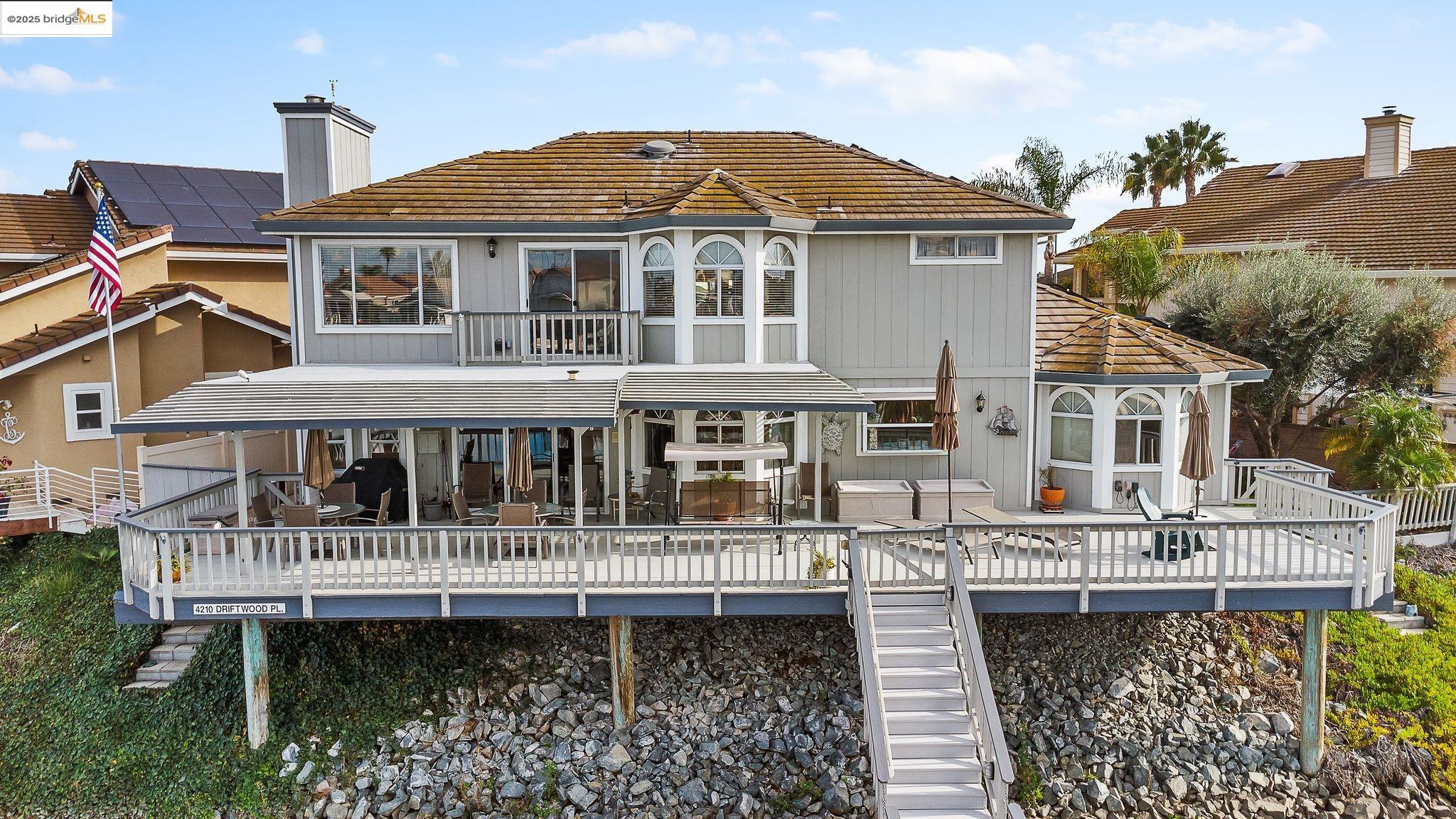 Detail Gallery Image 3 of 41 For 4210 Driftwood Pl, Discovery Bay,  CA 94505 - 4 Beds | 3 Baths