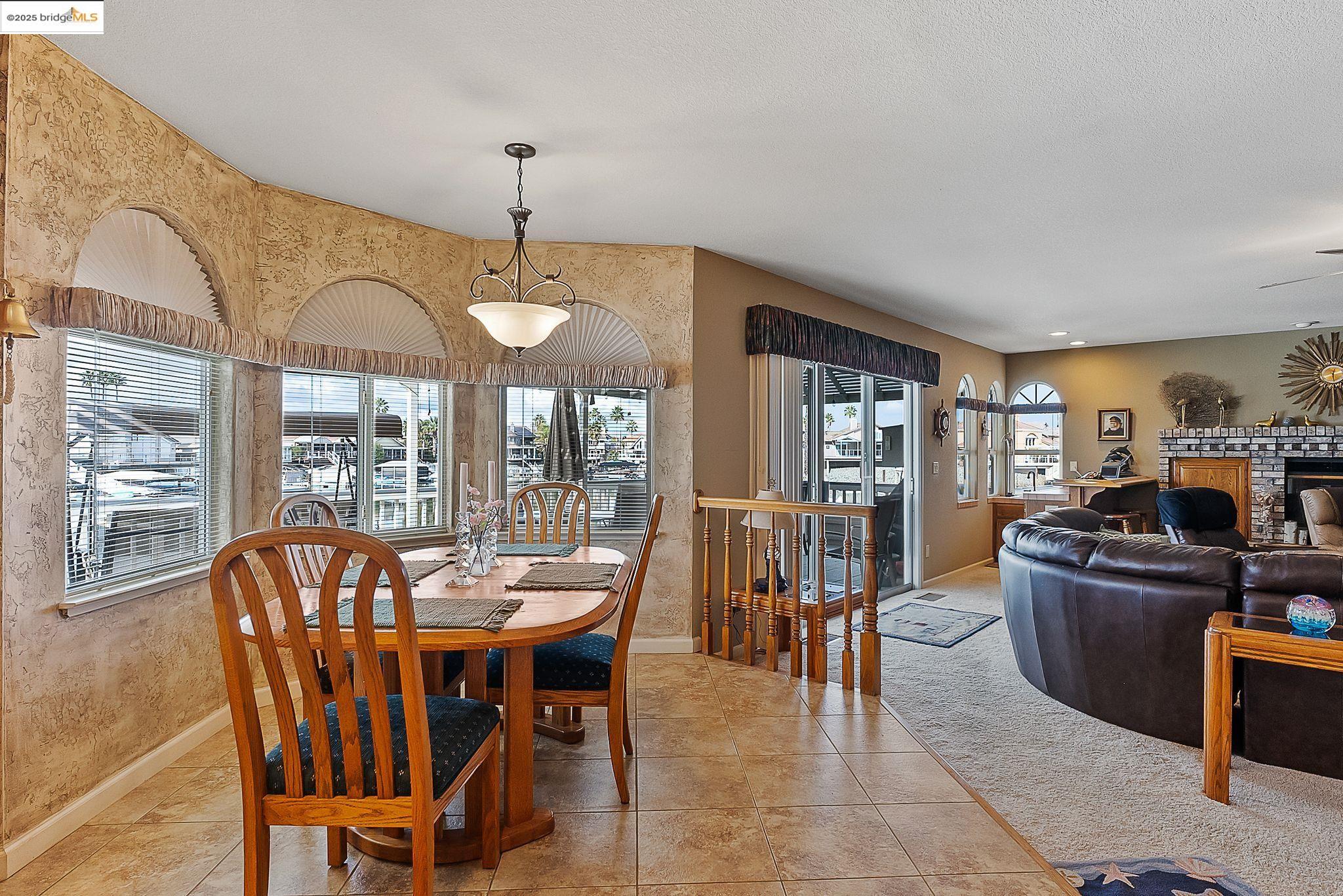 Detail Gallery Image 8 of 41 For 4210 Driftwood Pl, Discovery Bay,  CA 94505 - 4 Beds | 3 Baths