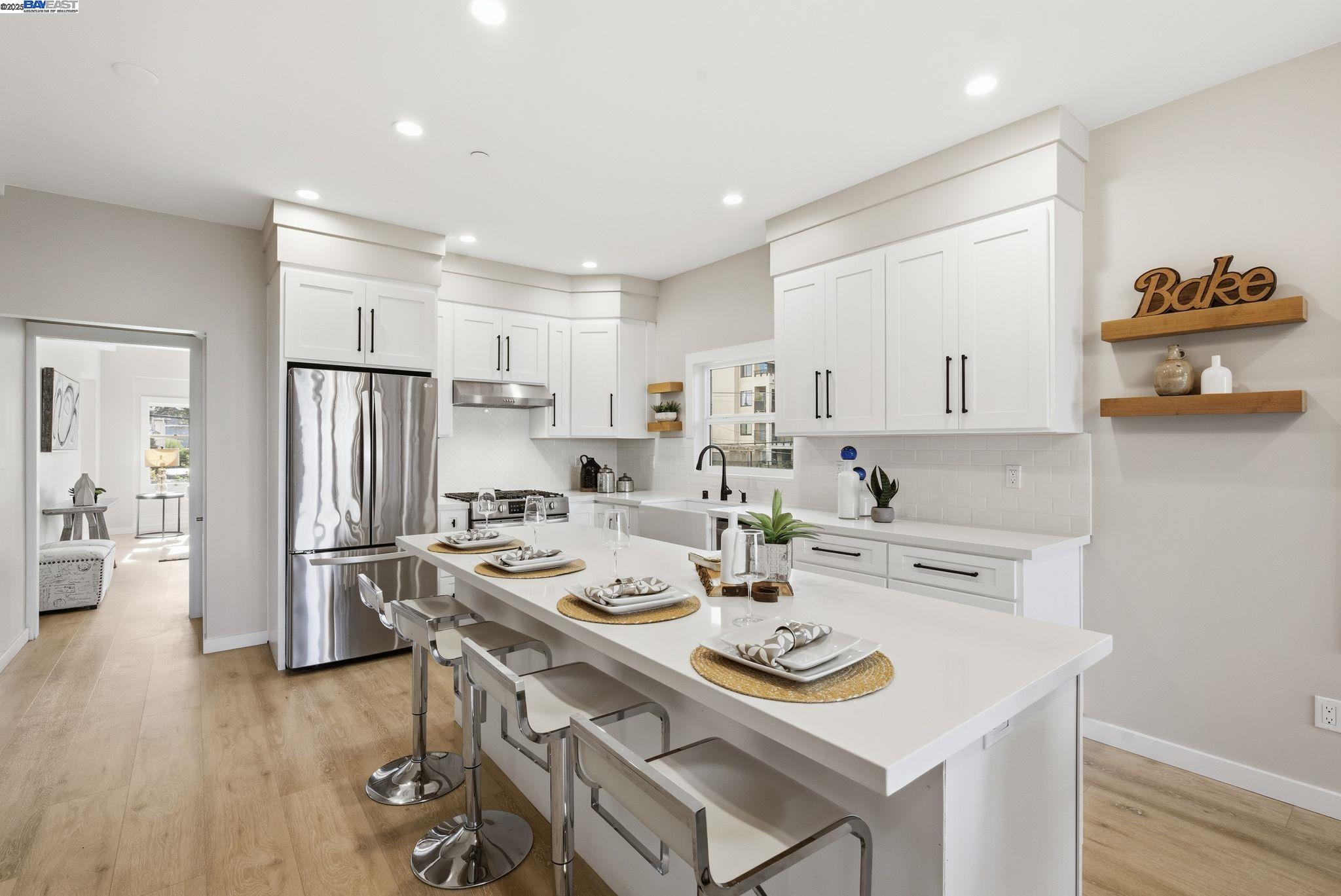 Detail Gallery Image 11 of 60 For 335 Hanover Ave, Oakland,  CA 94606 - – Beds | – Baths