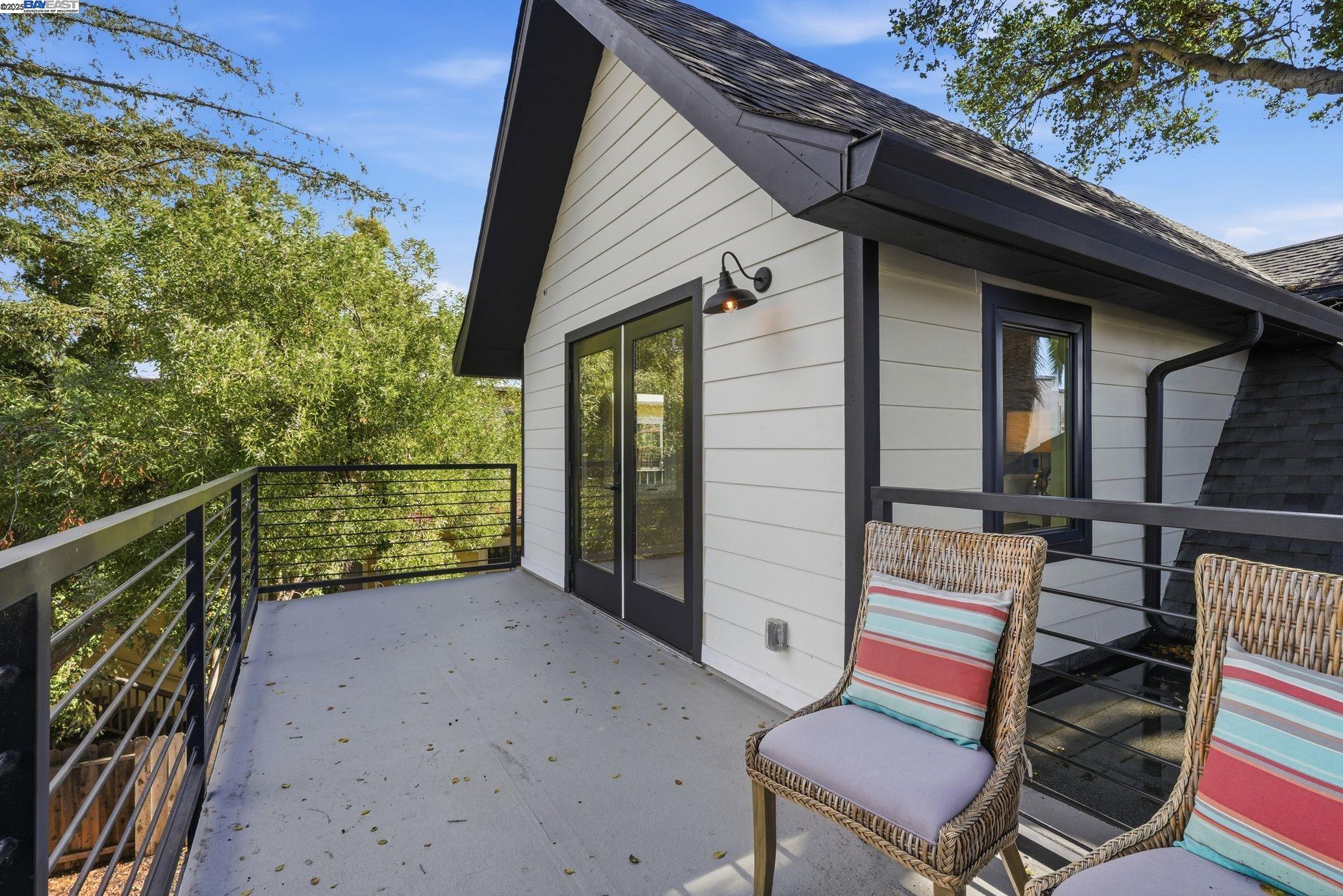 Detail Gallery Image 22 of 60 For 335 Hanover Ave, Oakland,  CA 94606 - – Beds | – Baths