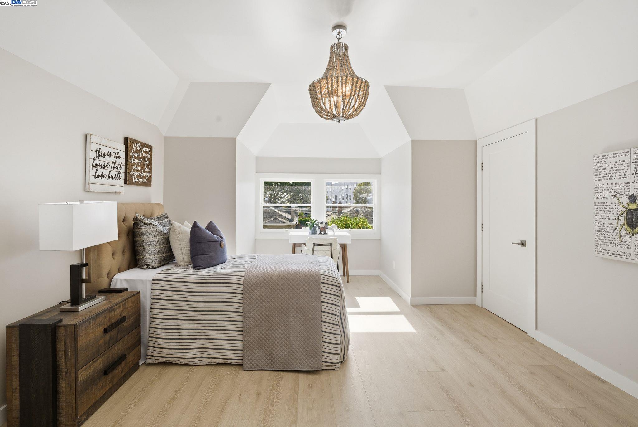 Detail Gallery Image 30 of 60 For 335 Hanover Ave, Oakland,  CA 94606 - – Beds | – Baths