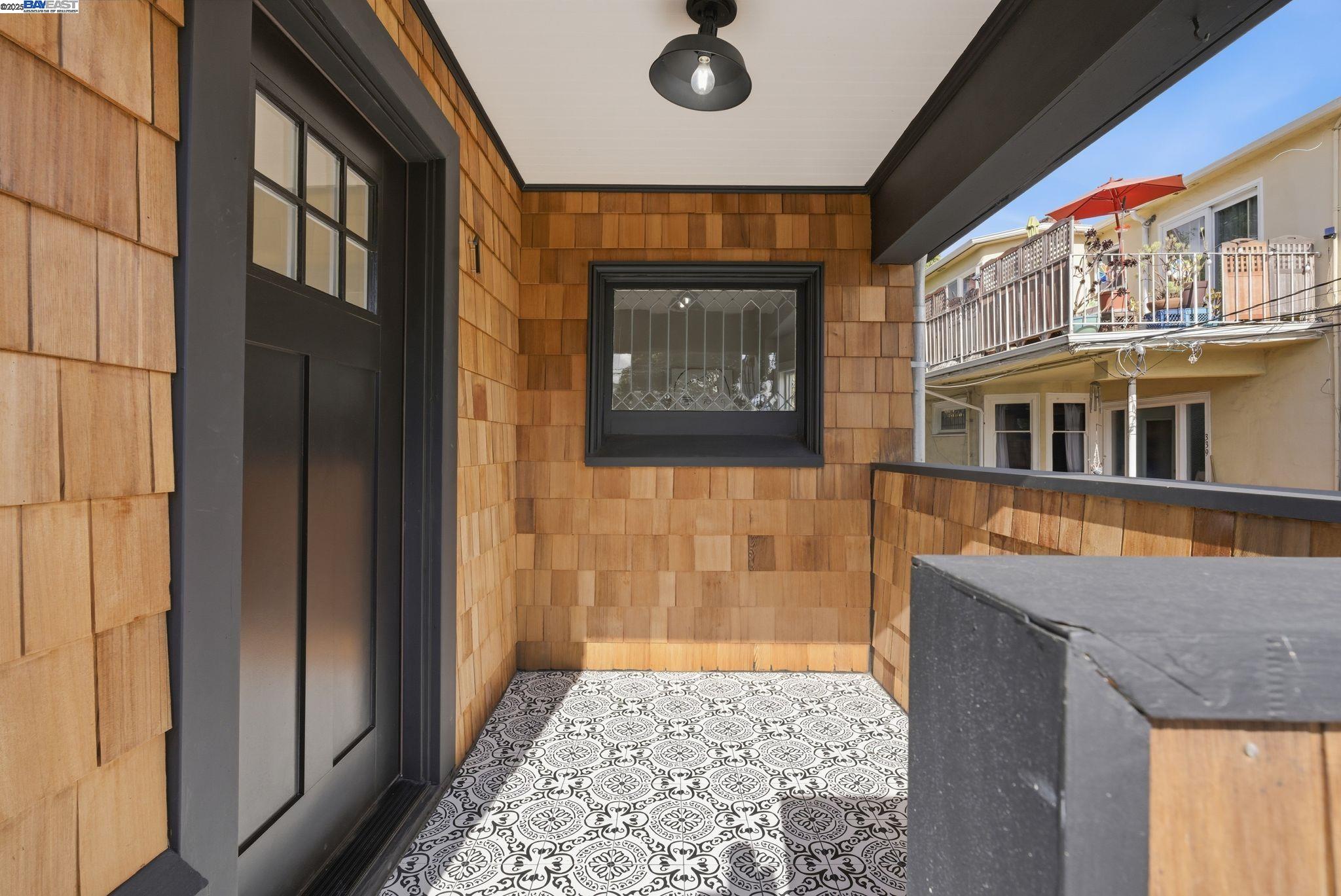 Detail Gallery Image 5 of 60 For 335 Hanover Ave, Oakland,  CA 94606 - – Beds | – Baths