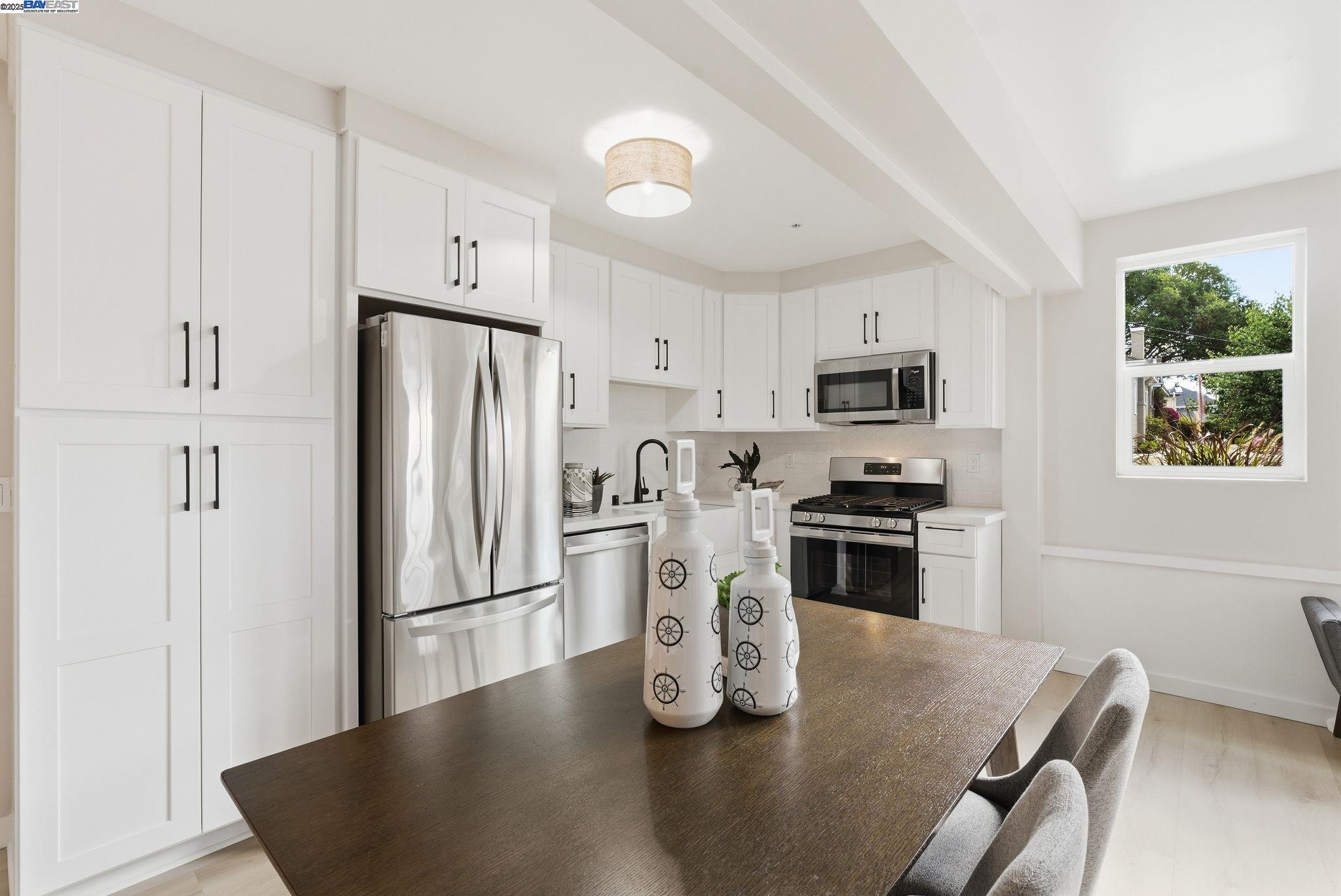 Detail Gallery Image 41 of 60 For 335 Hanover Ave, Oakland,  CA 94606 - – Beds | – Baths