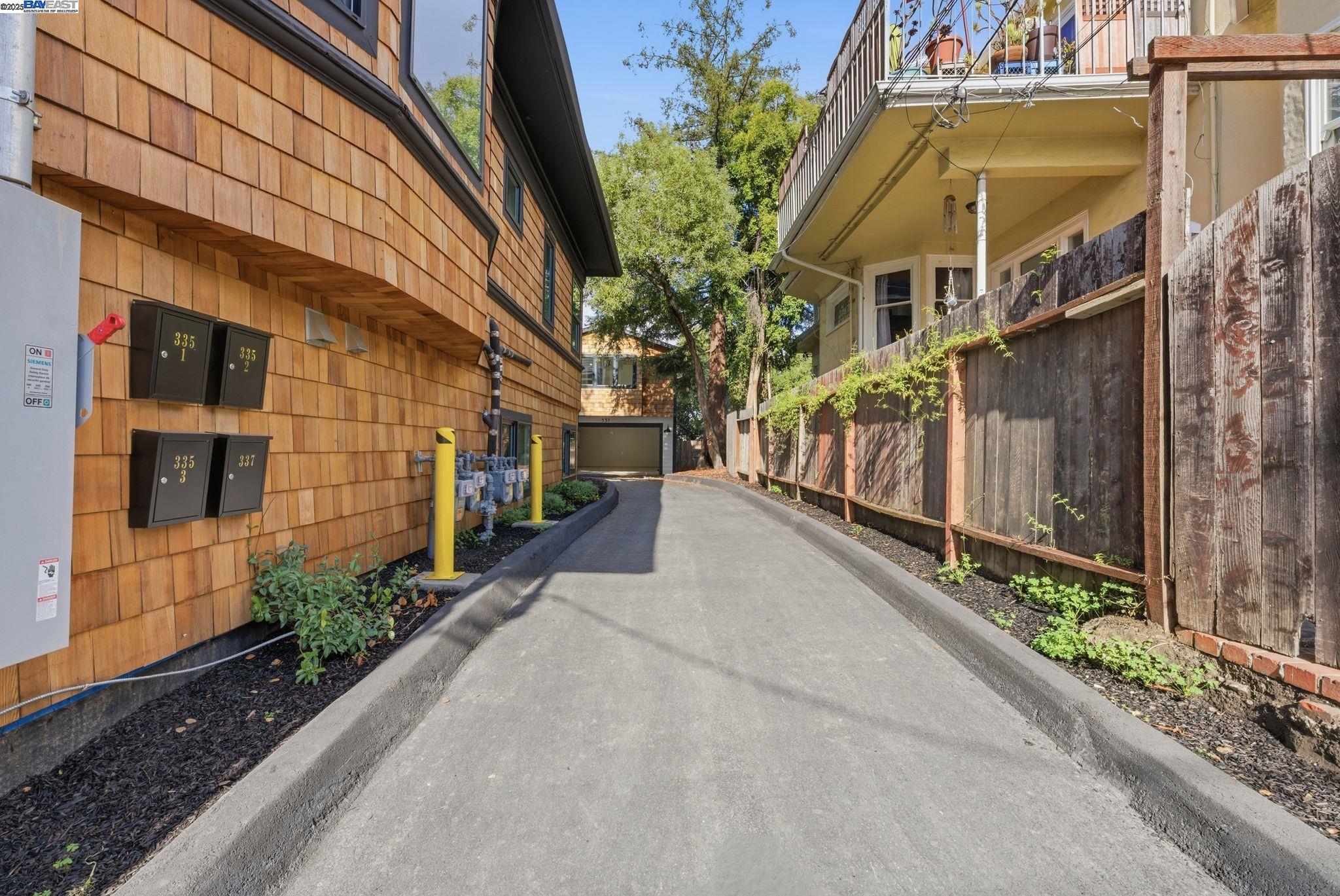 Detail Gallery Image 44 of 60 For 335 Hanover Ave, Oakland,  CA 94606 - – Beds | – Baths