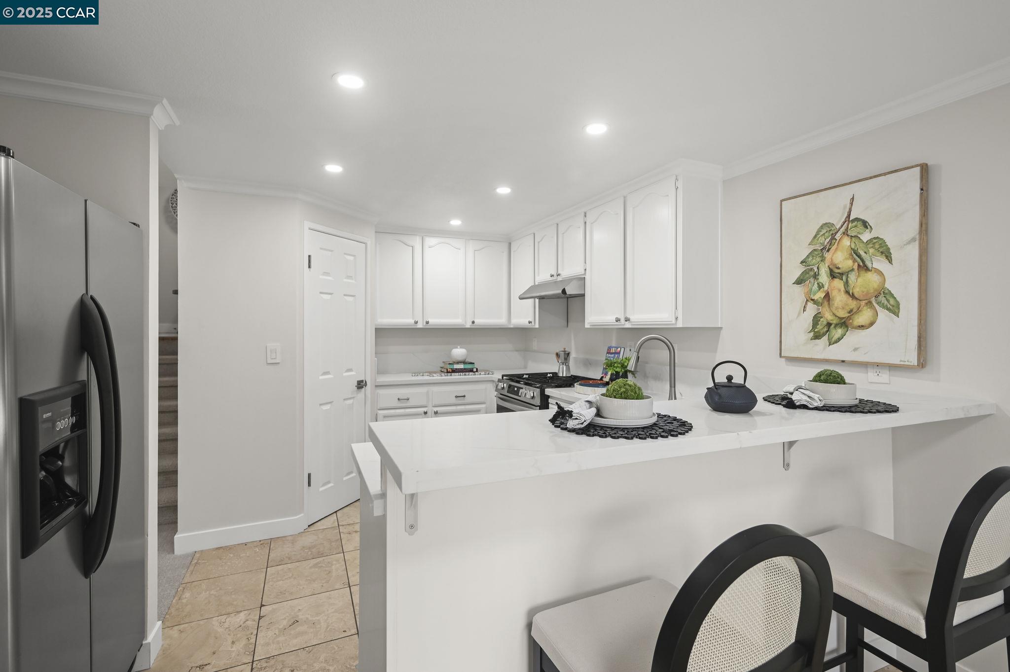 Detail Gallery Image 12 of 33 For 316 Mercury Way, Pleasant Hill,  CA 94523 - 4 Beds | 3/1 Baths