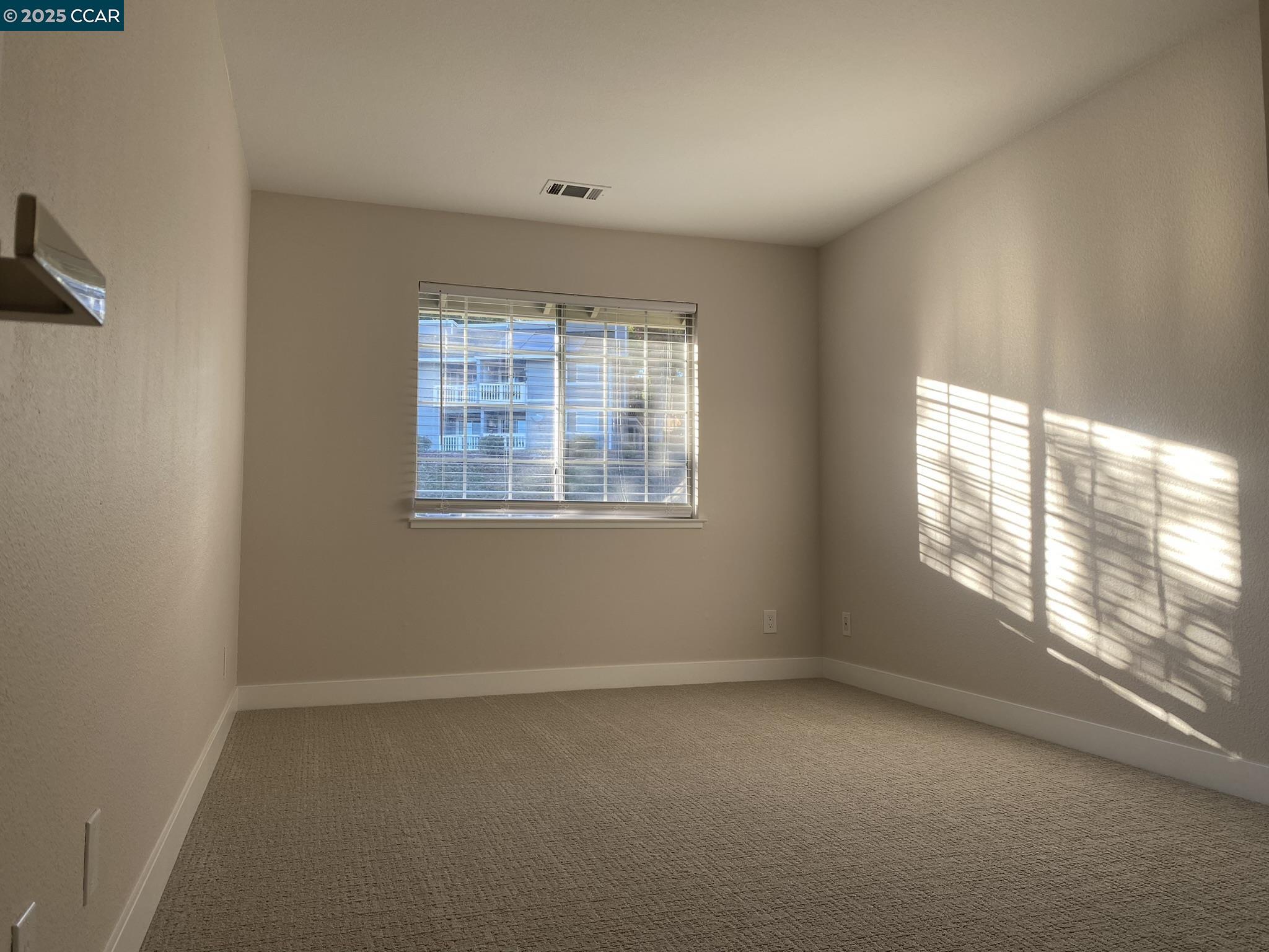 Photo #13: 41118208 Listing: Photo #13