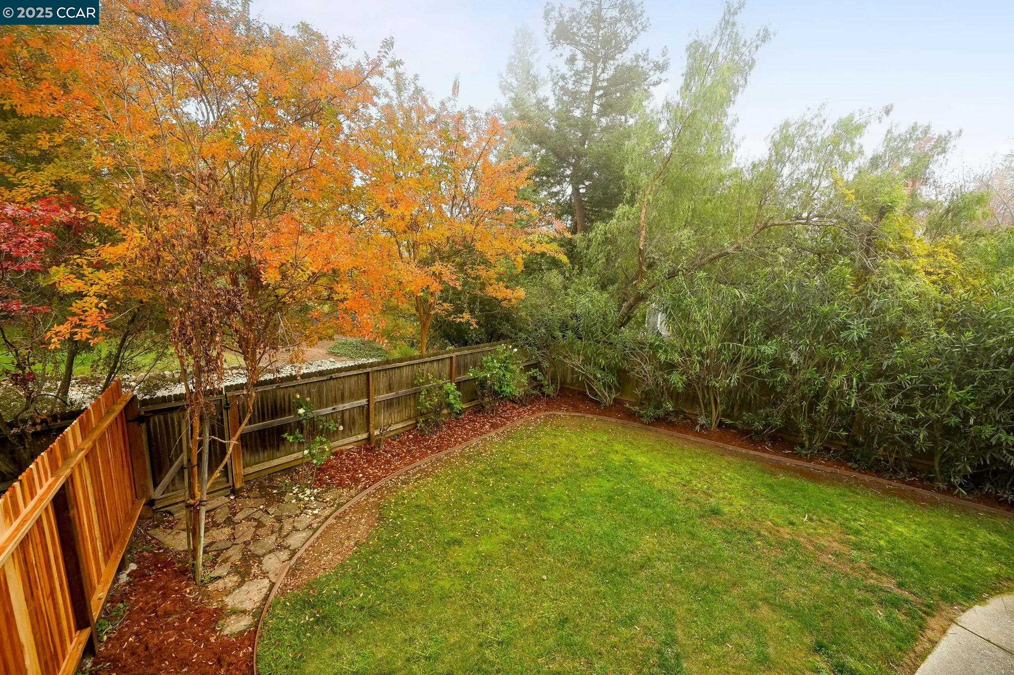 Detail Gallery Image 30 of 33 For 316 Mercury Way, Pleasant Hill,  CA 94523 - 4 Beds | 3/1 Baths